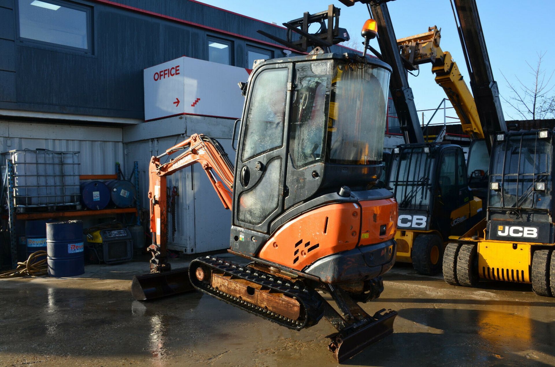 Hitachi ZX18-3 CLR Mini Excavator - Image 11 of 11