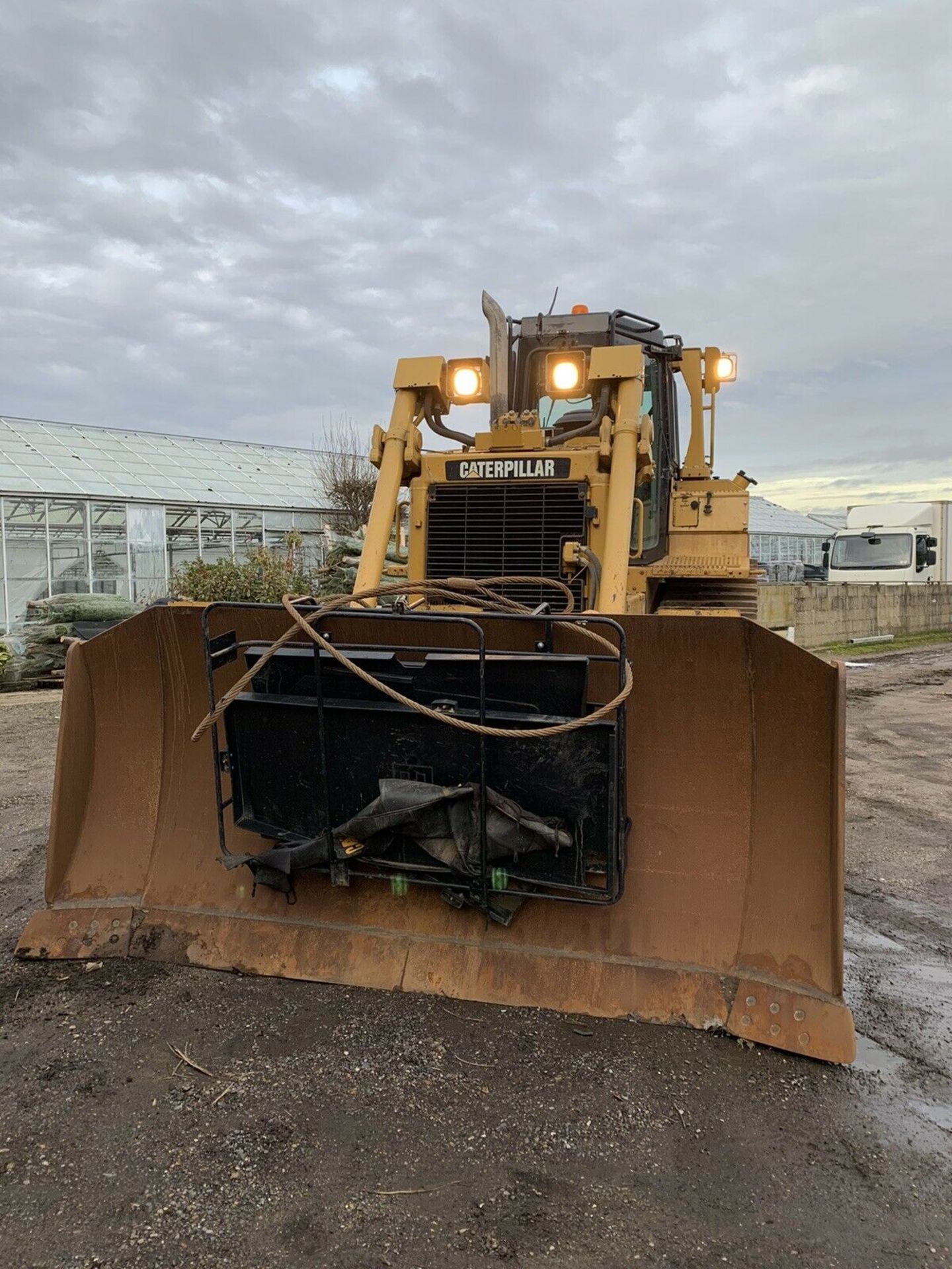 Caterpillar D6T XL - Image 2 of 9