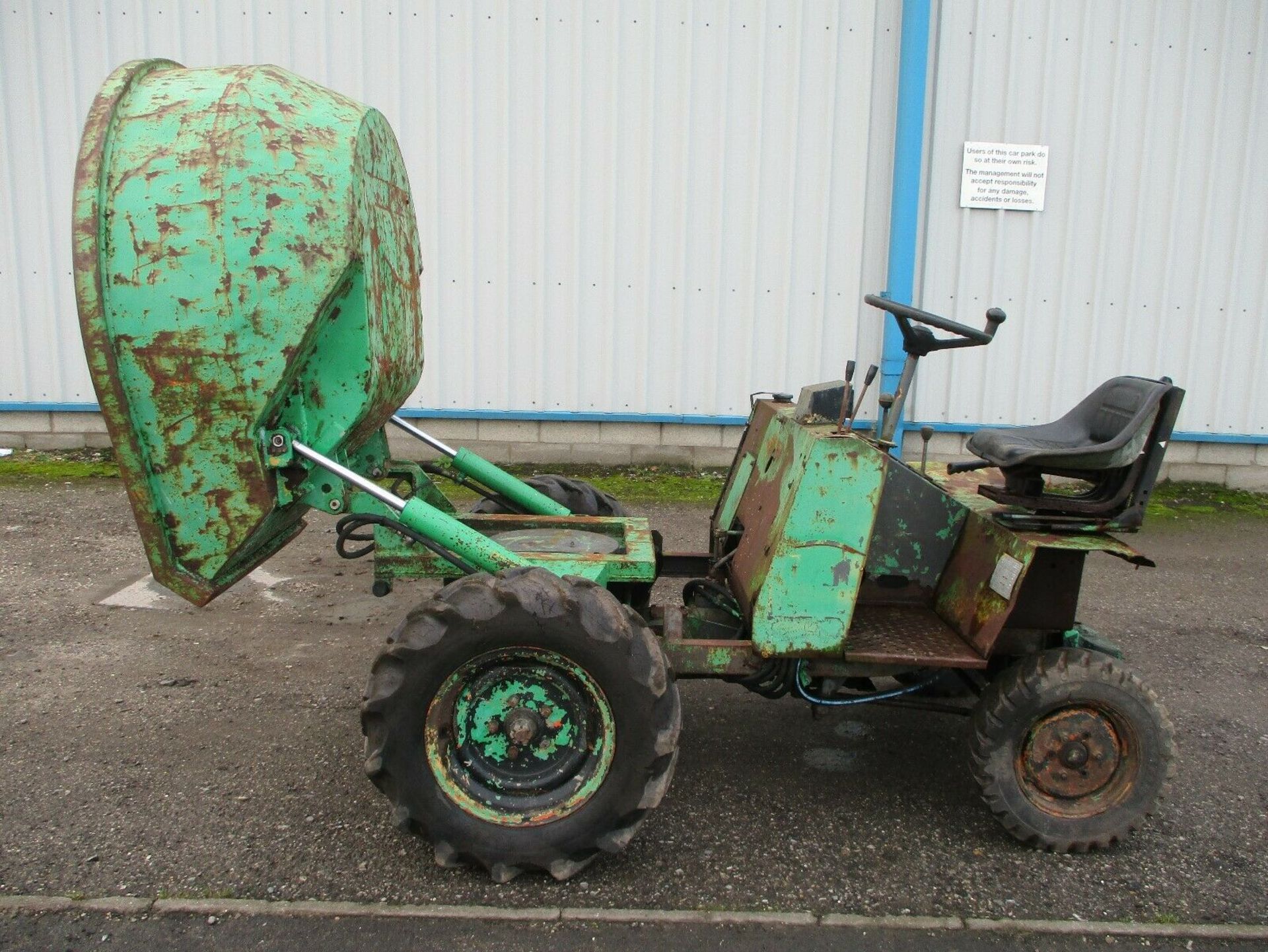 Ausa 1.5 Ton Dumper Swivel Skip - Image 10 of 11