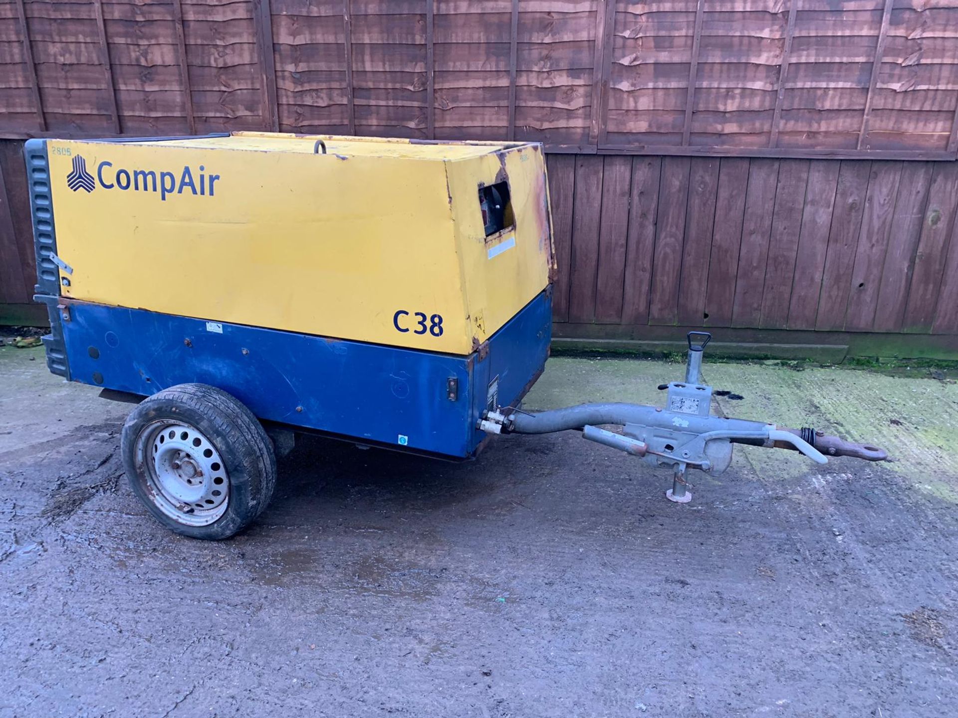 Compair C38 Towable Compressor 130CFM - Image 2 of 5