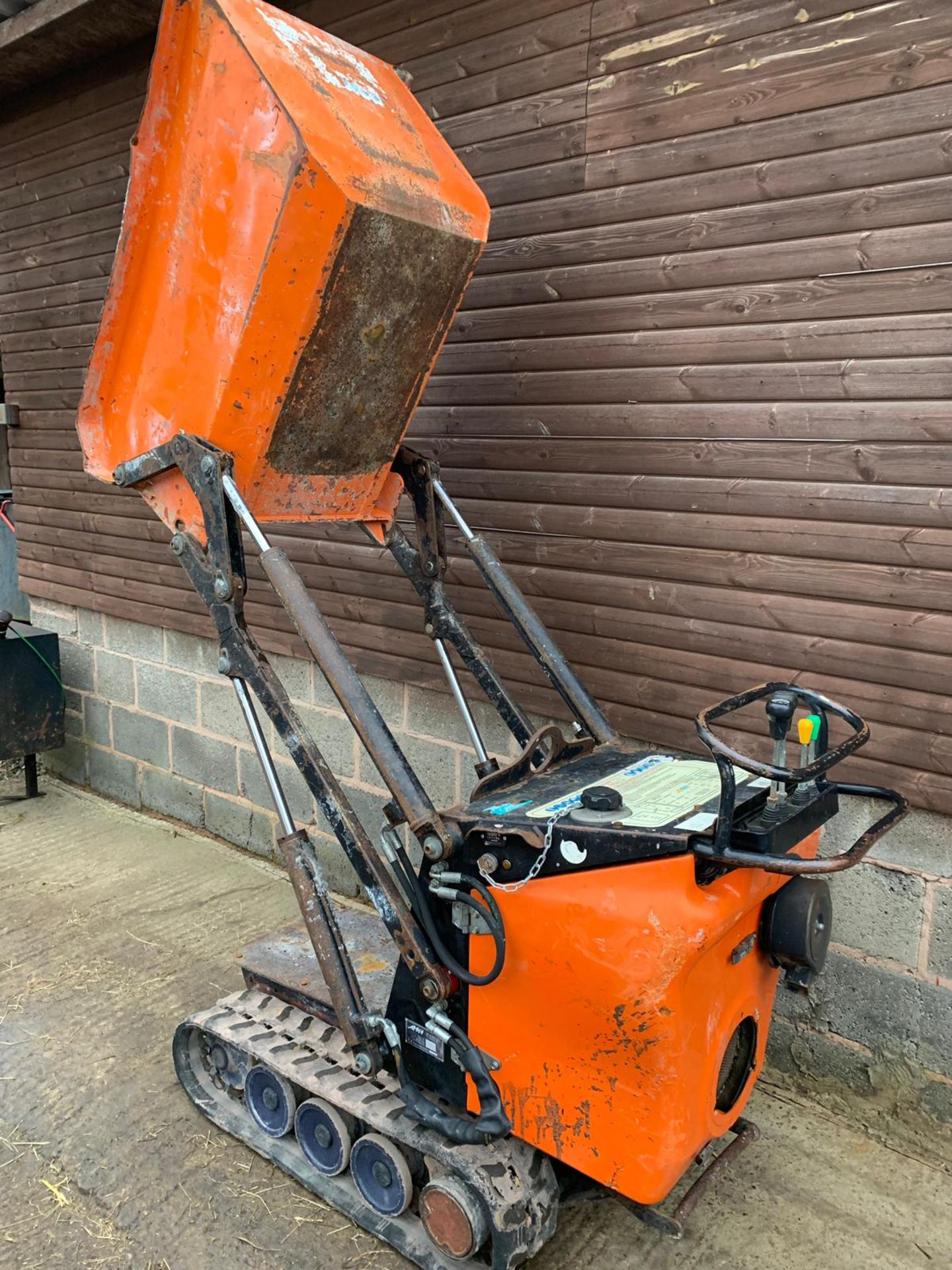 TCP HT-500 High Tip Tracked Dumper - Image 3 of 7