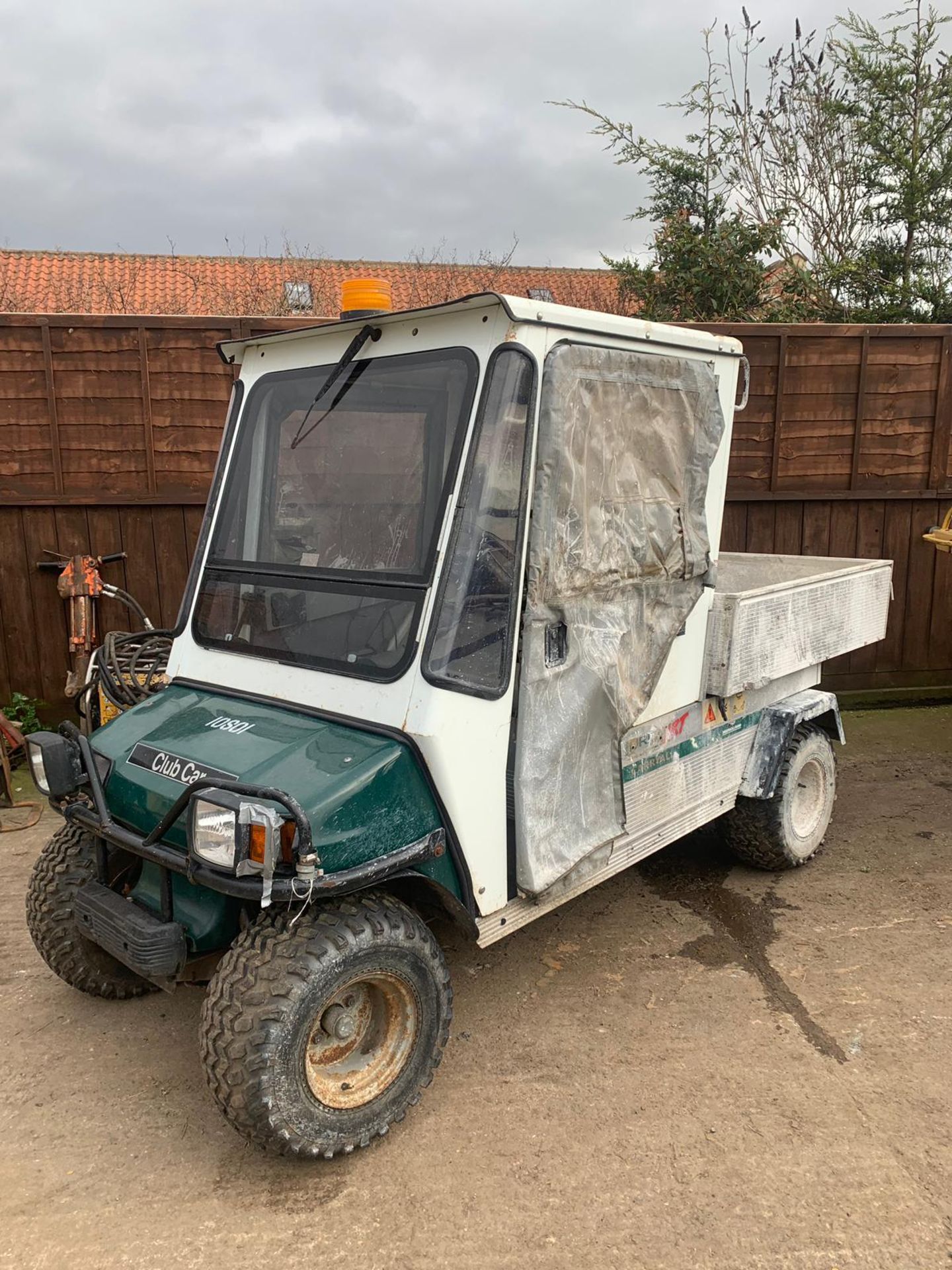 Club Car Golf Buggy with Rear Tipping Body - Image 2 of 8