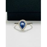 14ct white gold sapphire and diamond ring