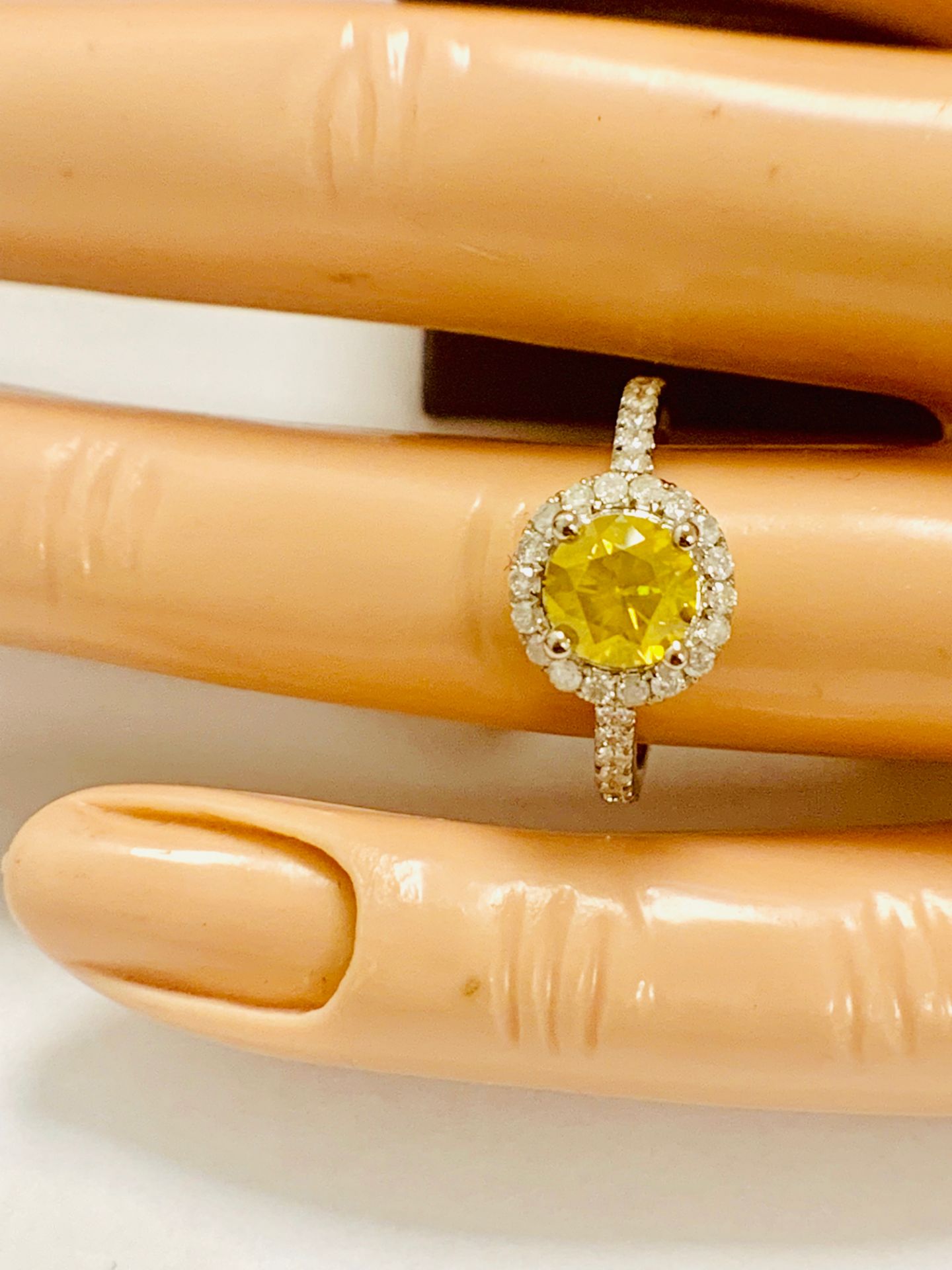 14ct White Gold Diamond ring featuring centre, round brilliant cut, yellow Diamond (1.08ct) - Image 10 of 12