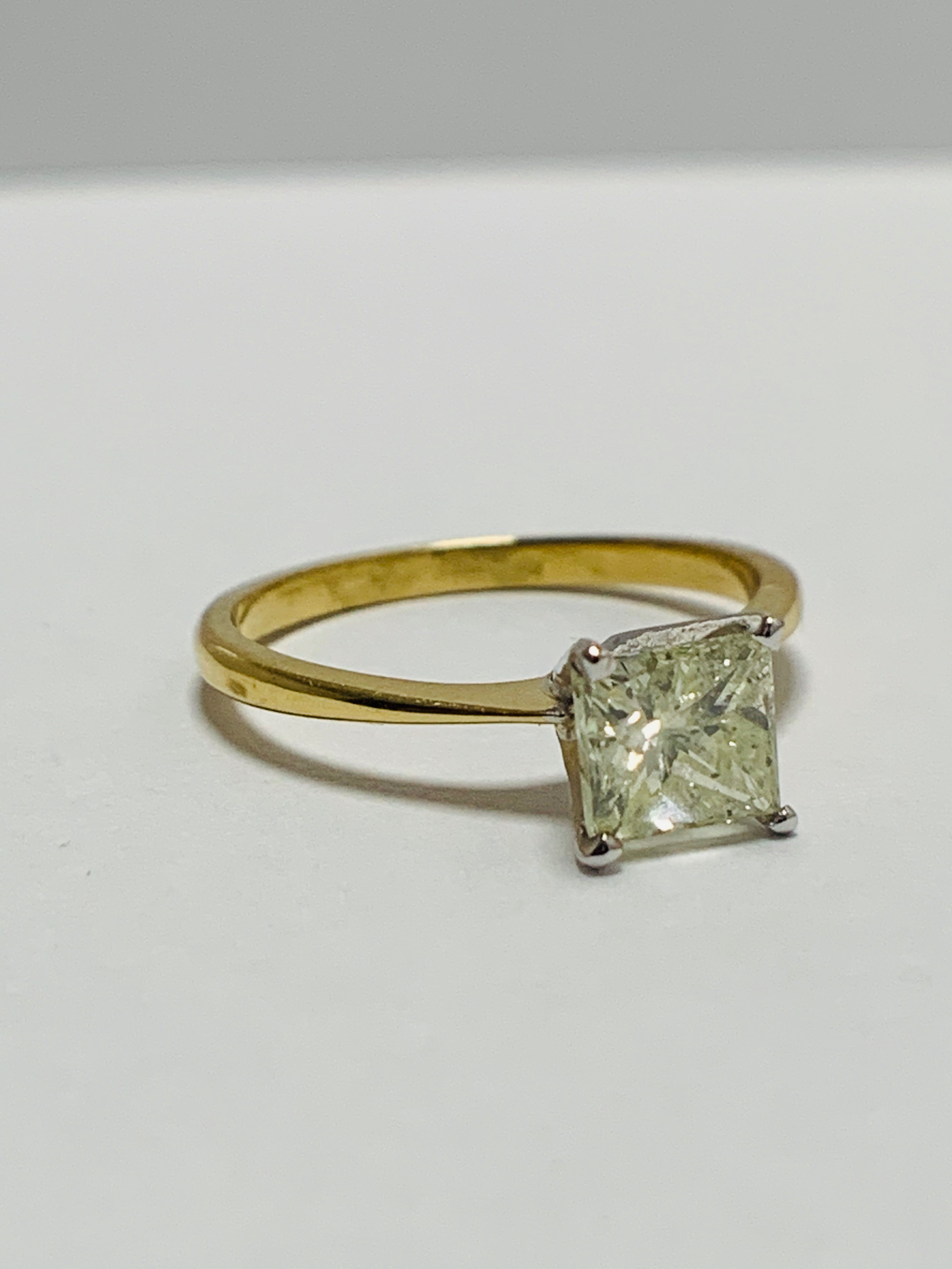 18ct Princess Cut natural diamond solitaire ring - Image 8 of 10