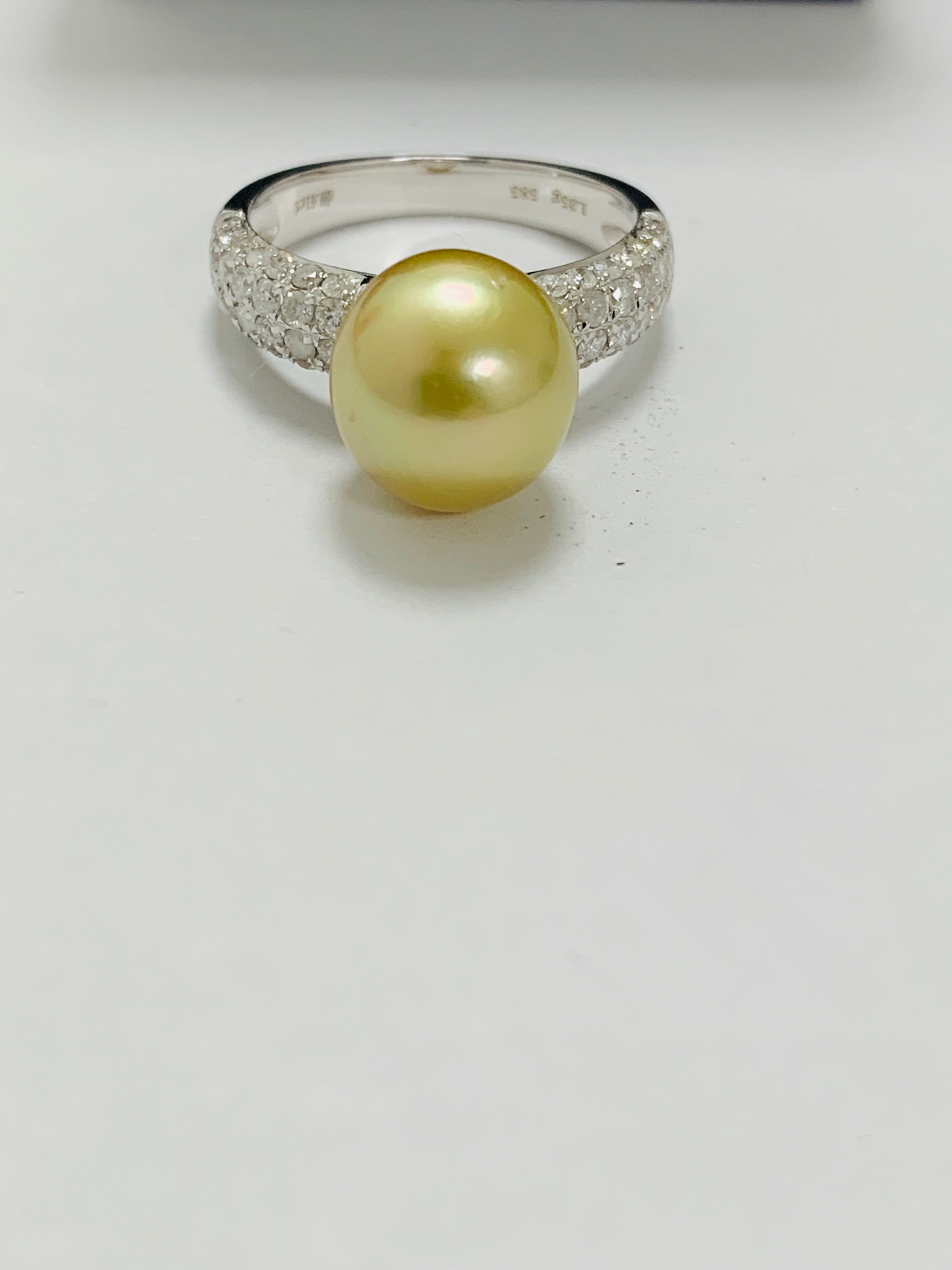 14ct white gold pearl & diamond ring. - Image 5 of 13