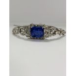 14ct White Gold Tanzanite and Diamond bracelet featuring, oval cut Tanzanite (8.08ct), cclaw set, wi