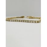 14ct Yellow Gold Diamond tennis bracelet featuring, 47 round brilliant cut Diamonds (4.92ct TDw), cl