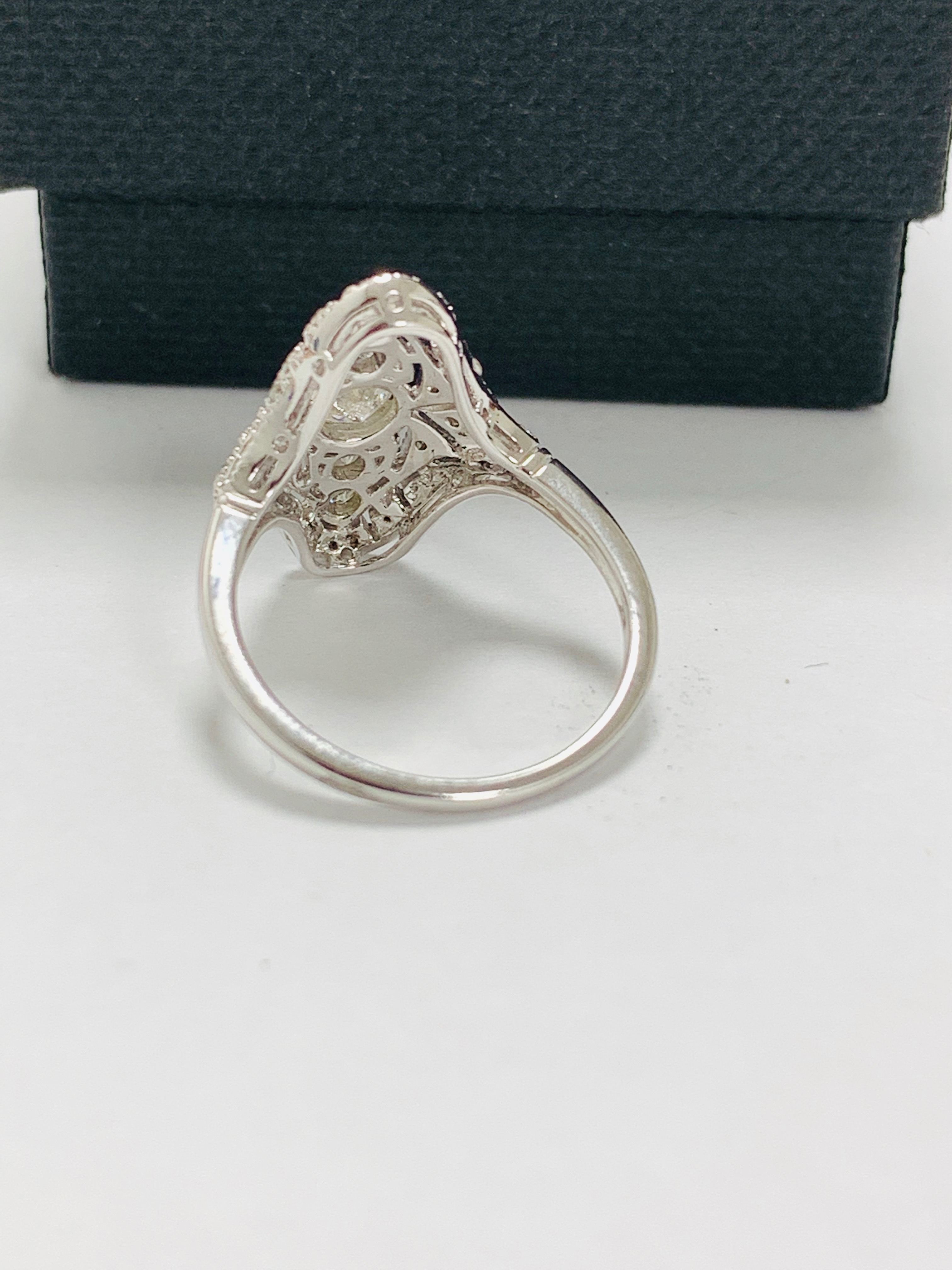 18ct white gold diamond ring. - Image 4 of 11