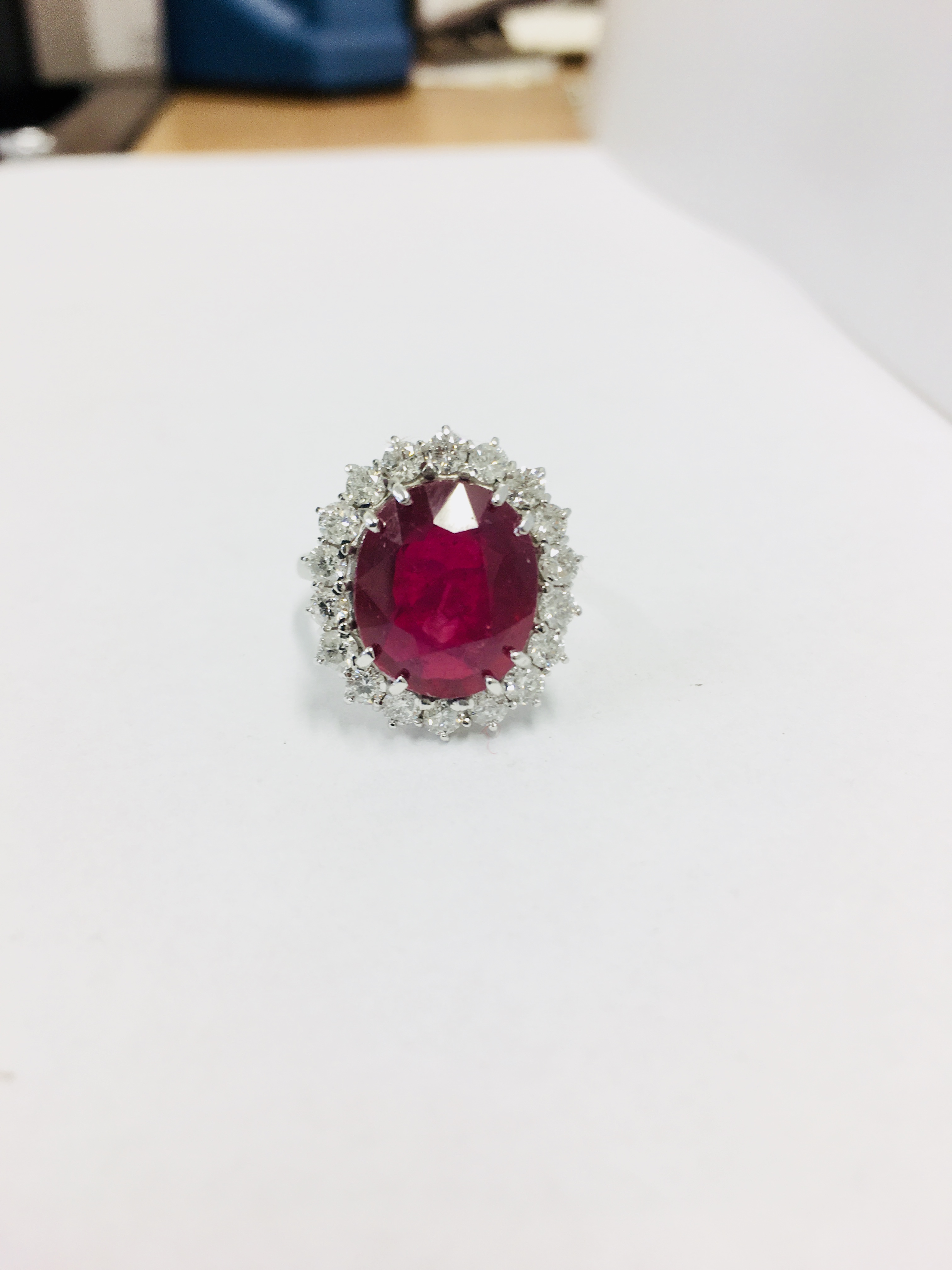 18ct Ruby Diamond cluster ring - Image 10 of 10