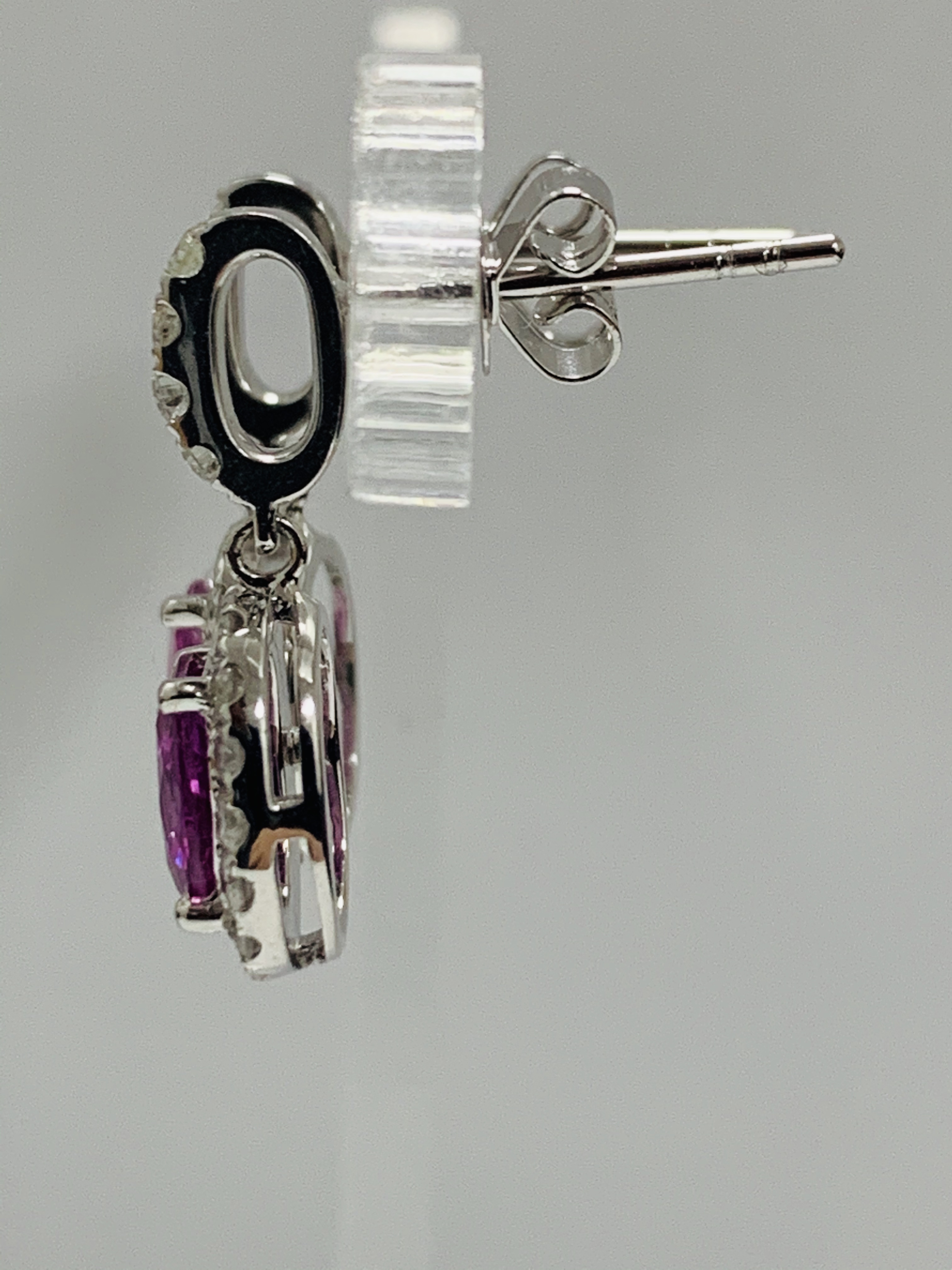 14ct White Gold Sapphire and Diamond drop earrings featuring, 2 oval cut, pink Sapphires (1.66ct TSW - Image 9 of 9