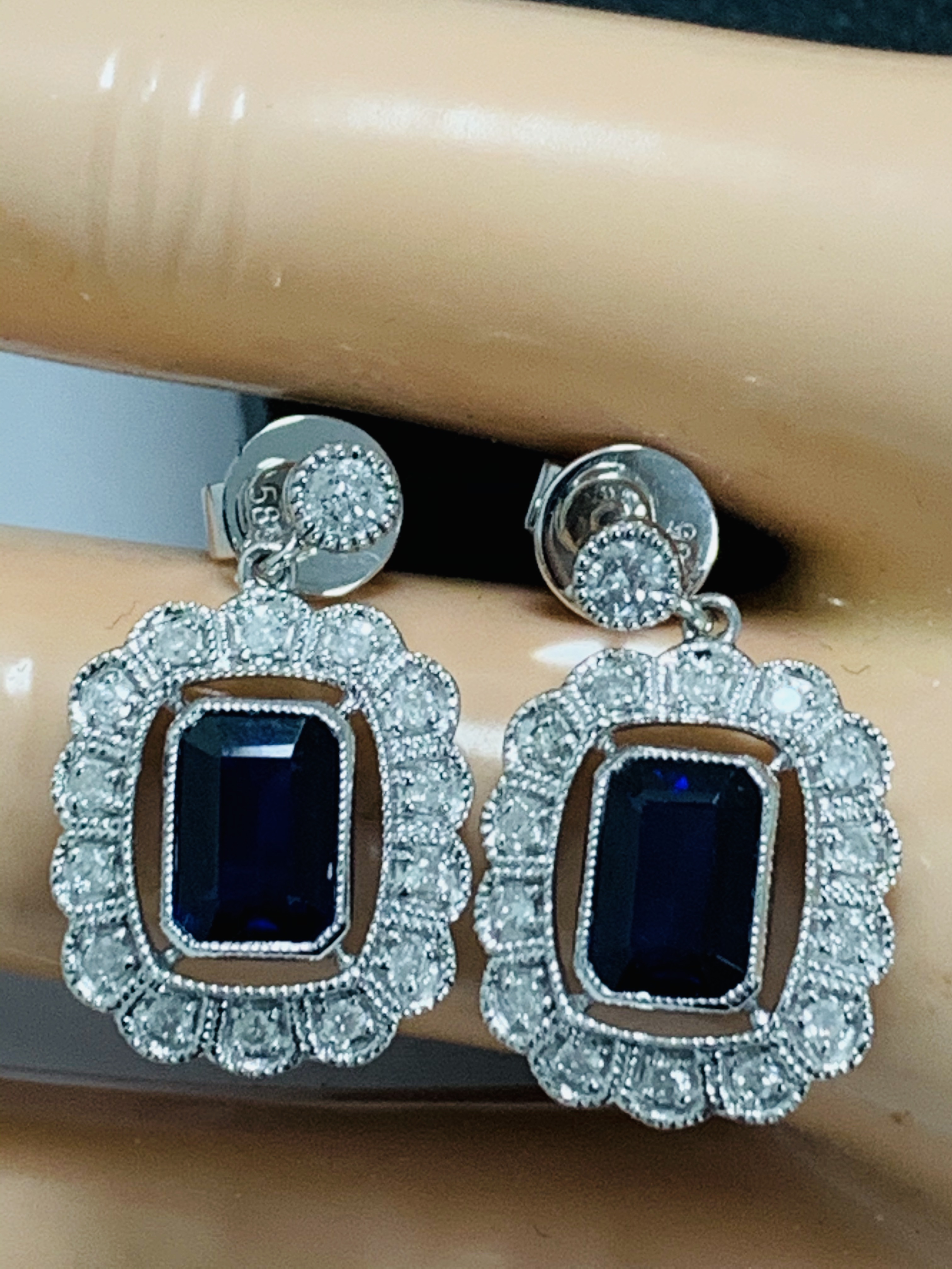 14ct White Gold Sapphire and Diamond earrings featuring, 2 cushion cut, blue Sapphires (2.24ct TSW), - Image 10 of 13