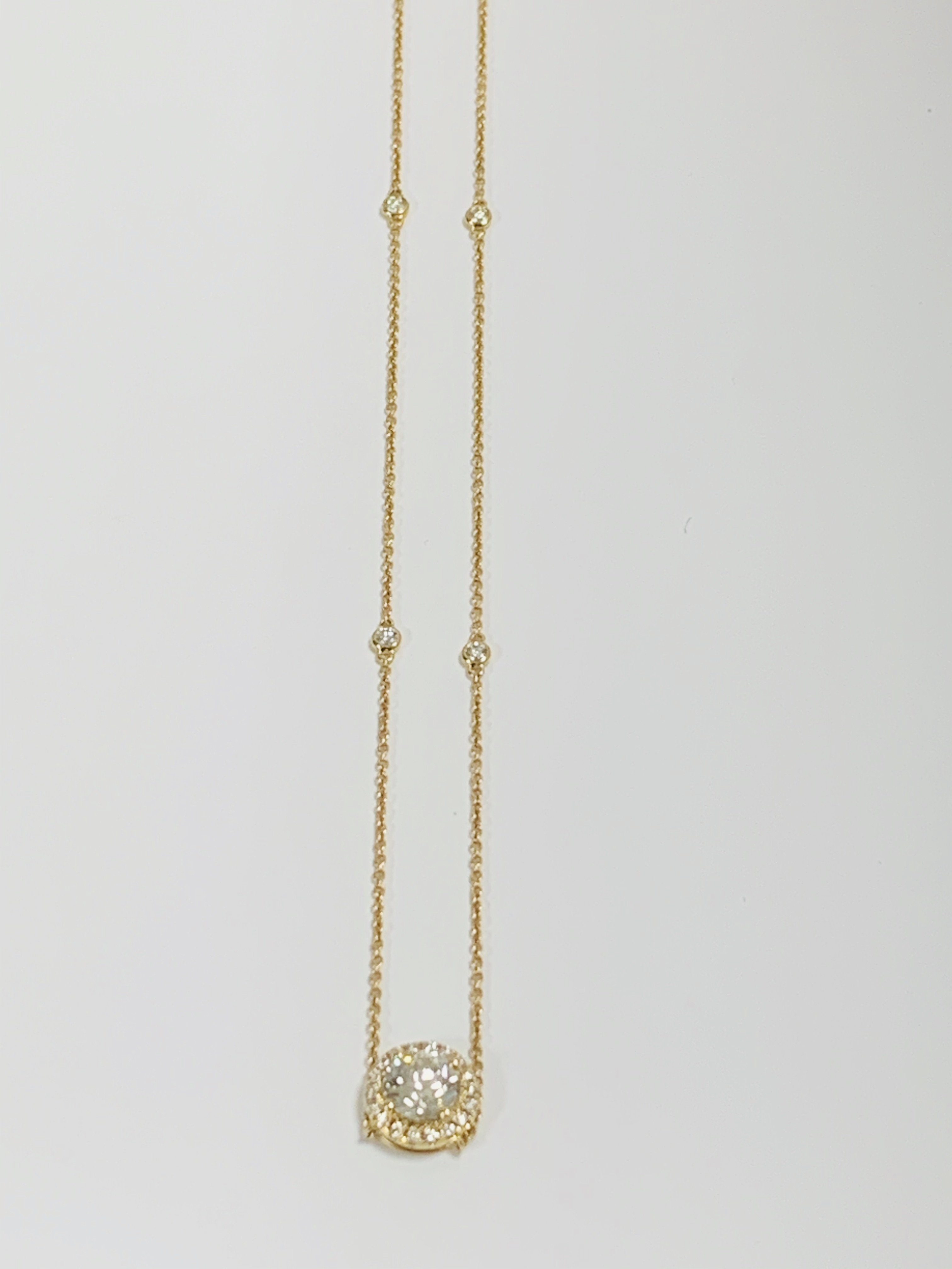 18ct Yellow Gold Diamond necklace featuring, round brilliant cut Diamond (1.11ct), claw set, with 18 - Image 6 of 9