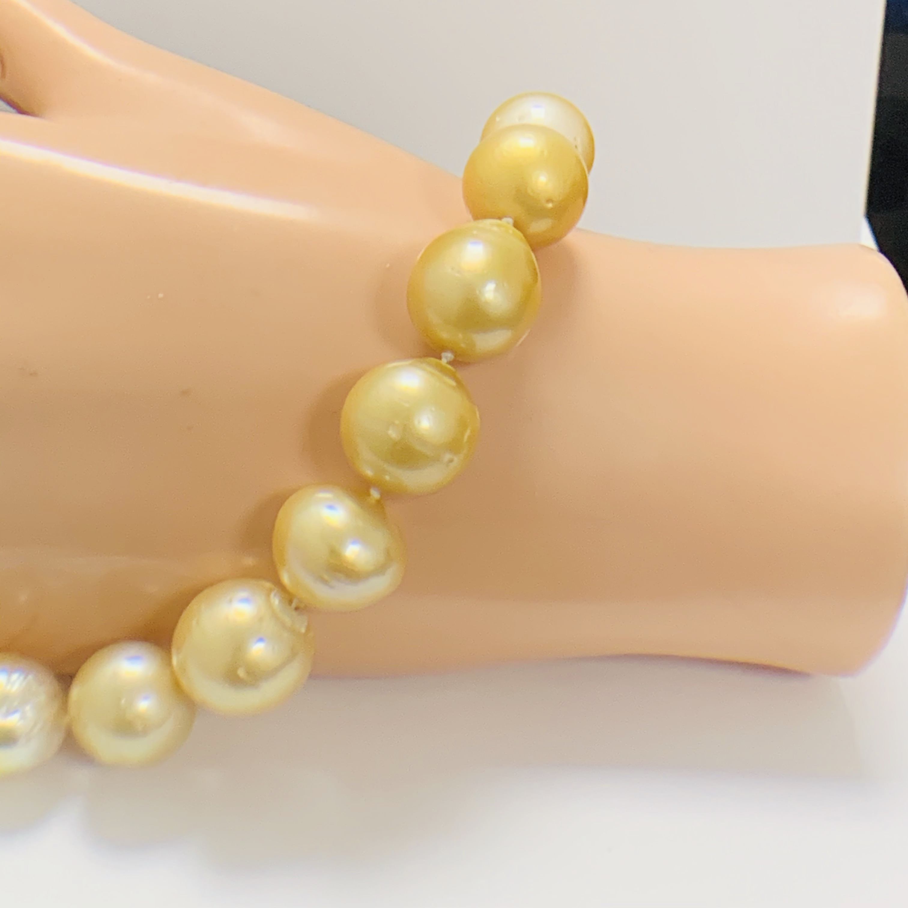 Pearl and Diamond necklace strand featuring, 33 South Sea Pearls, with 4 round brilliant cut Diamond - Image 12 of 13