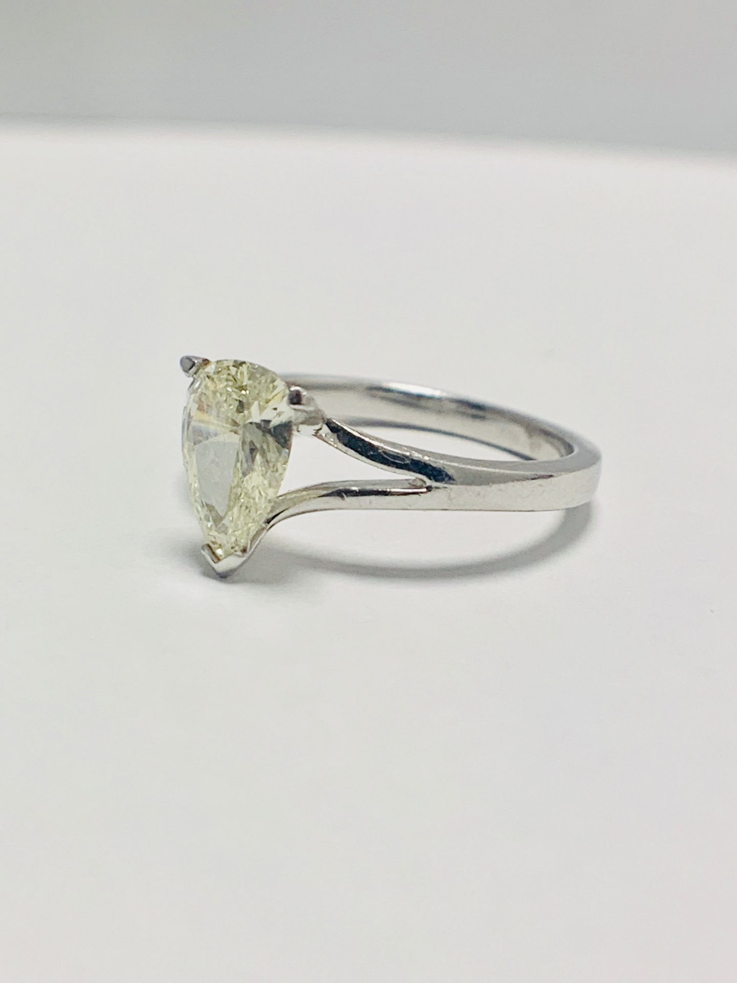 1ct Pearshape Diamond PLatinum Solitaire Ring. - Image 2 of 9