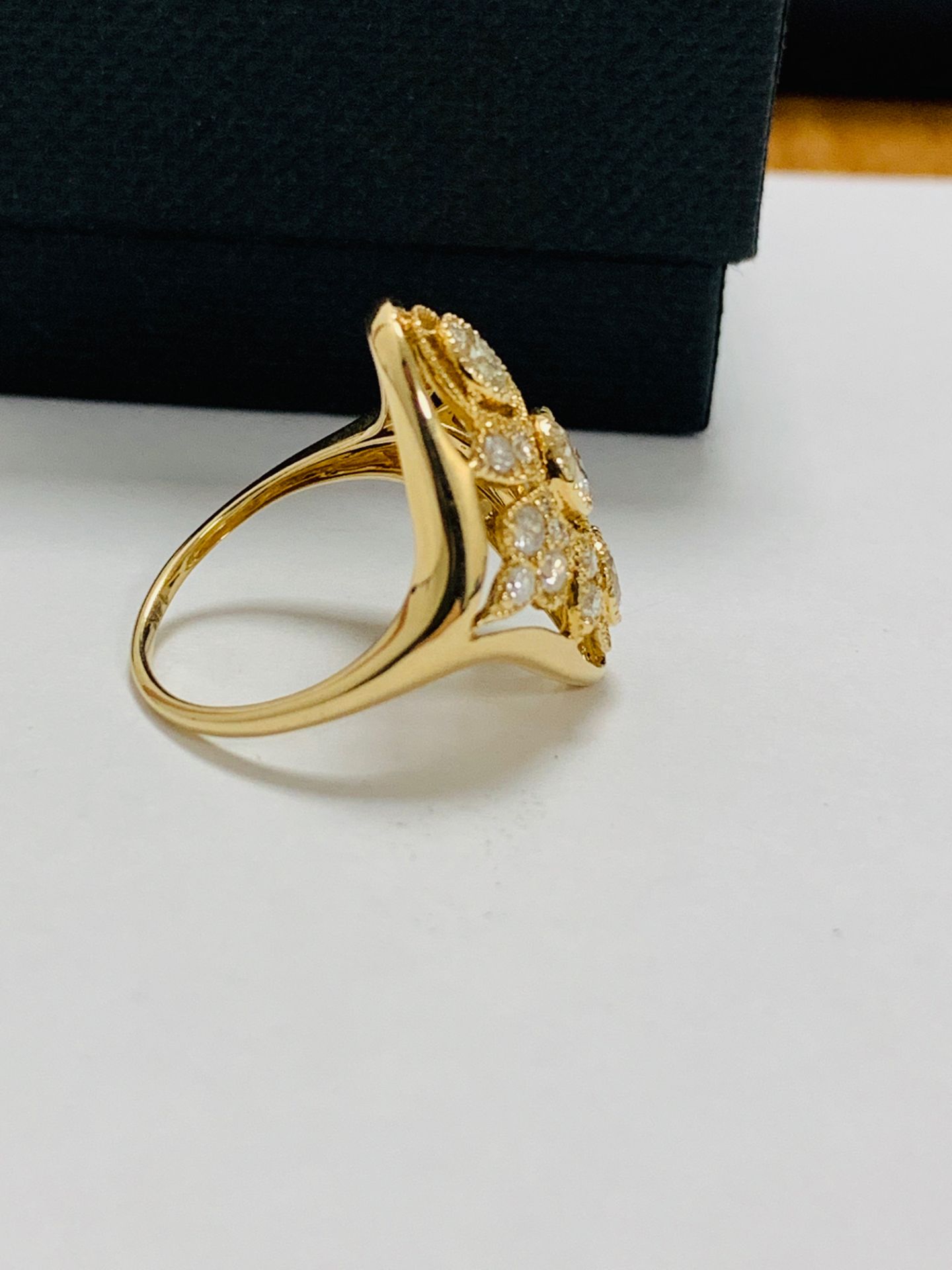 14ct yellow gold diamond ring. - Image 7 of 11