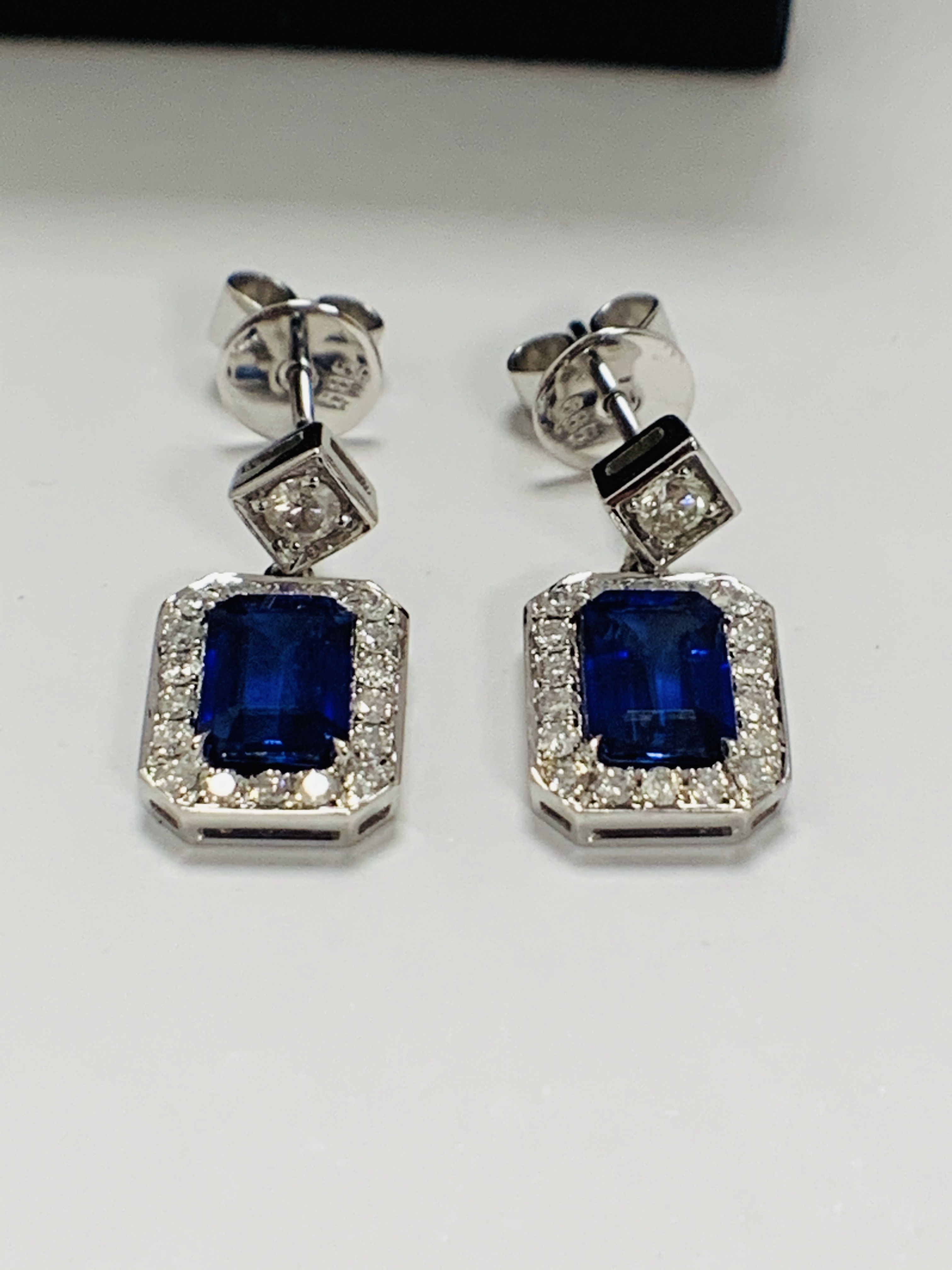 14ct White Gold Sapphire and Diamond drop earrings featuring, emerald cut, vivid blue Sapphires (2.1 - Image 9 of 15