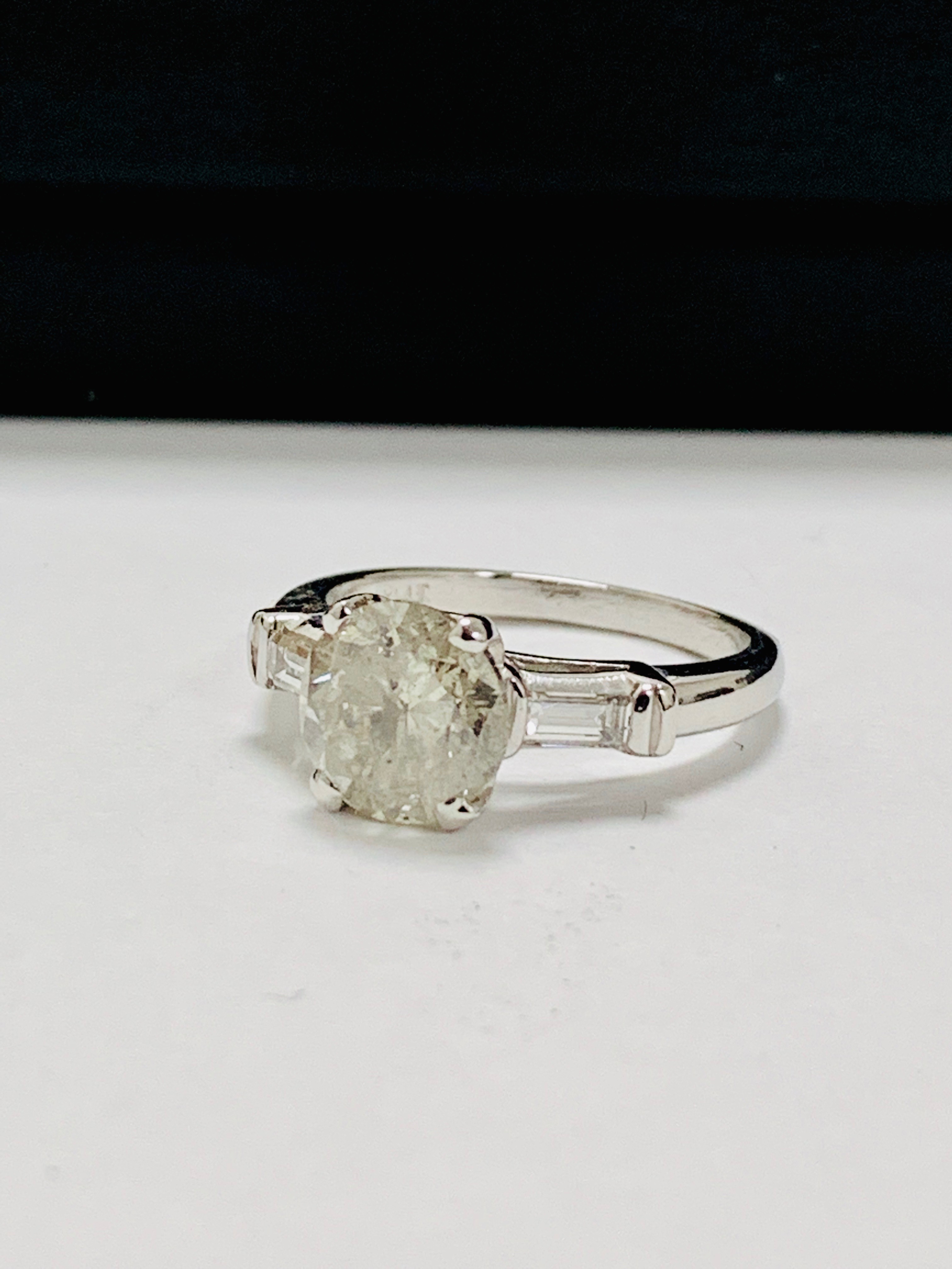 platinum diamond ring featuring - Image 9 of 12
