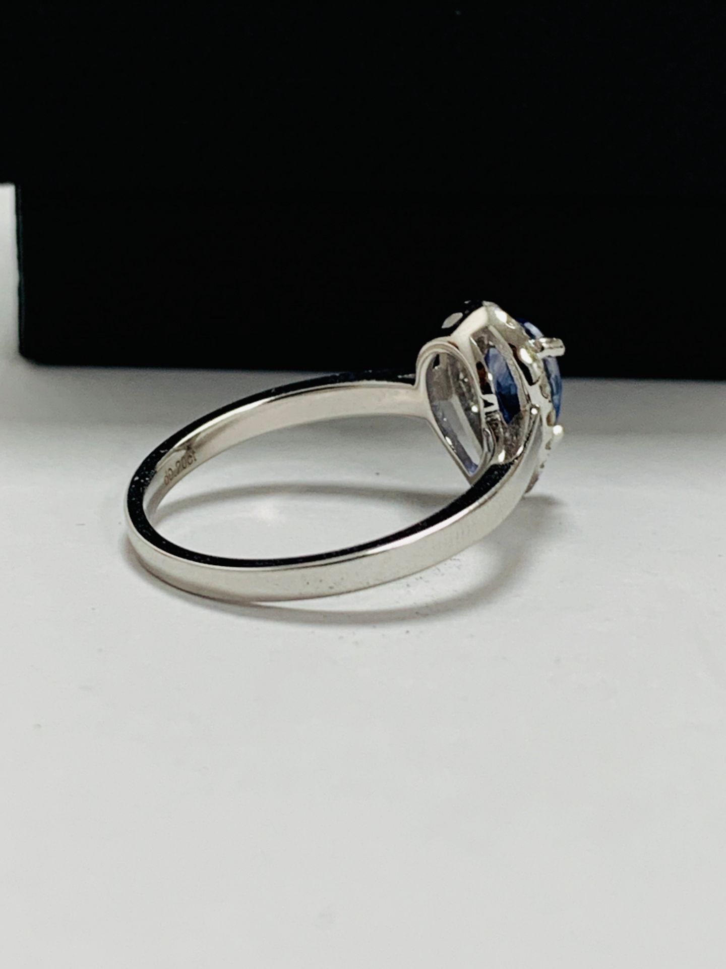 14ct white gold sapphire and diamond ring - Image 6 of 12