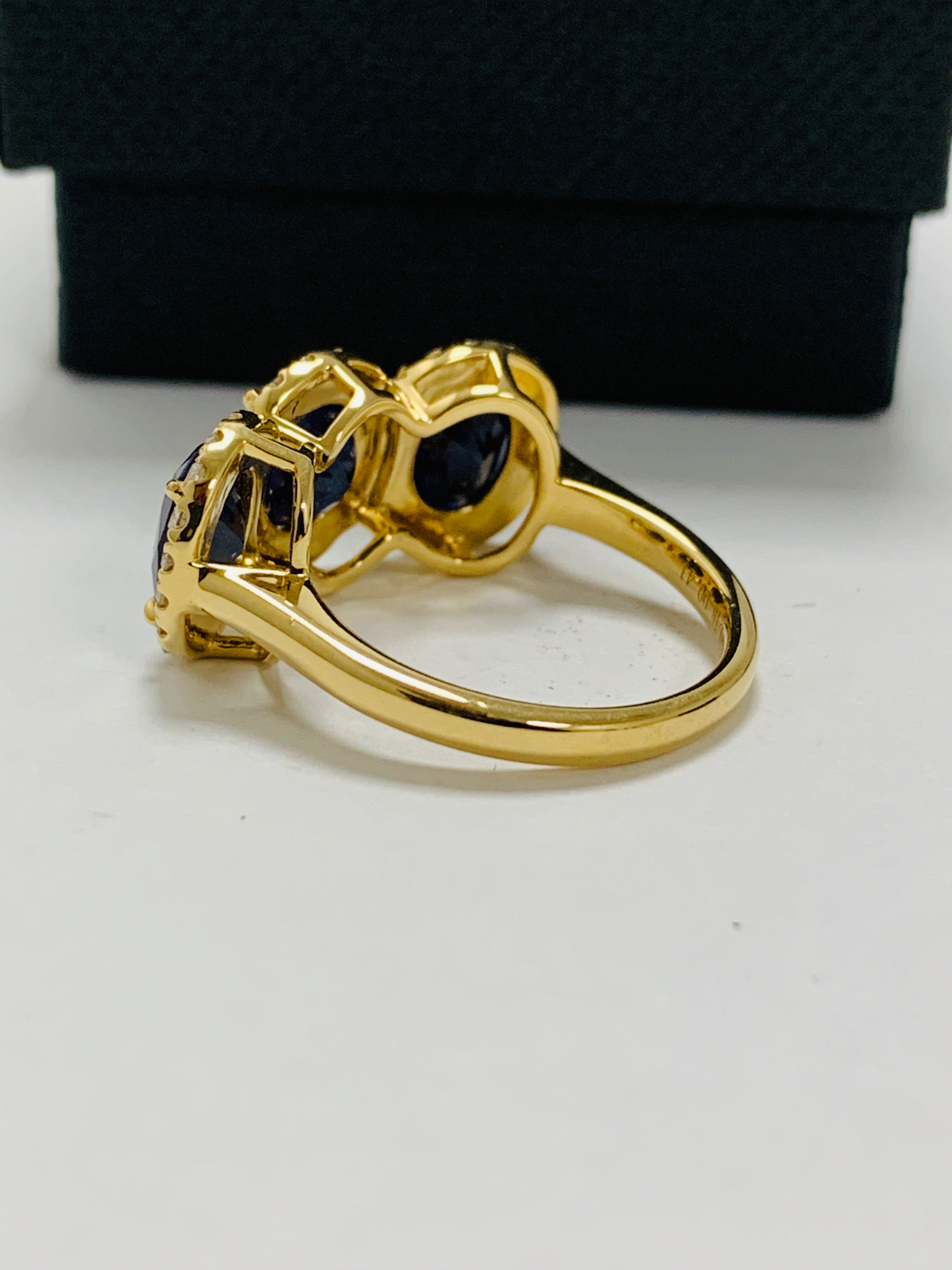 18ct yellow gold sapphire and diamond ring - Image 5 of 12