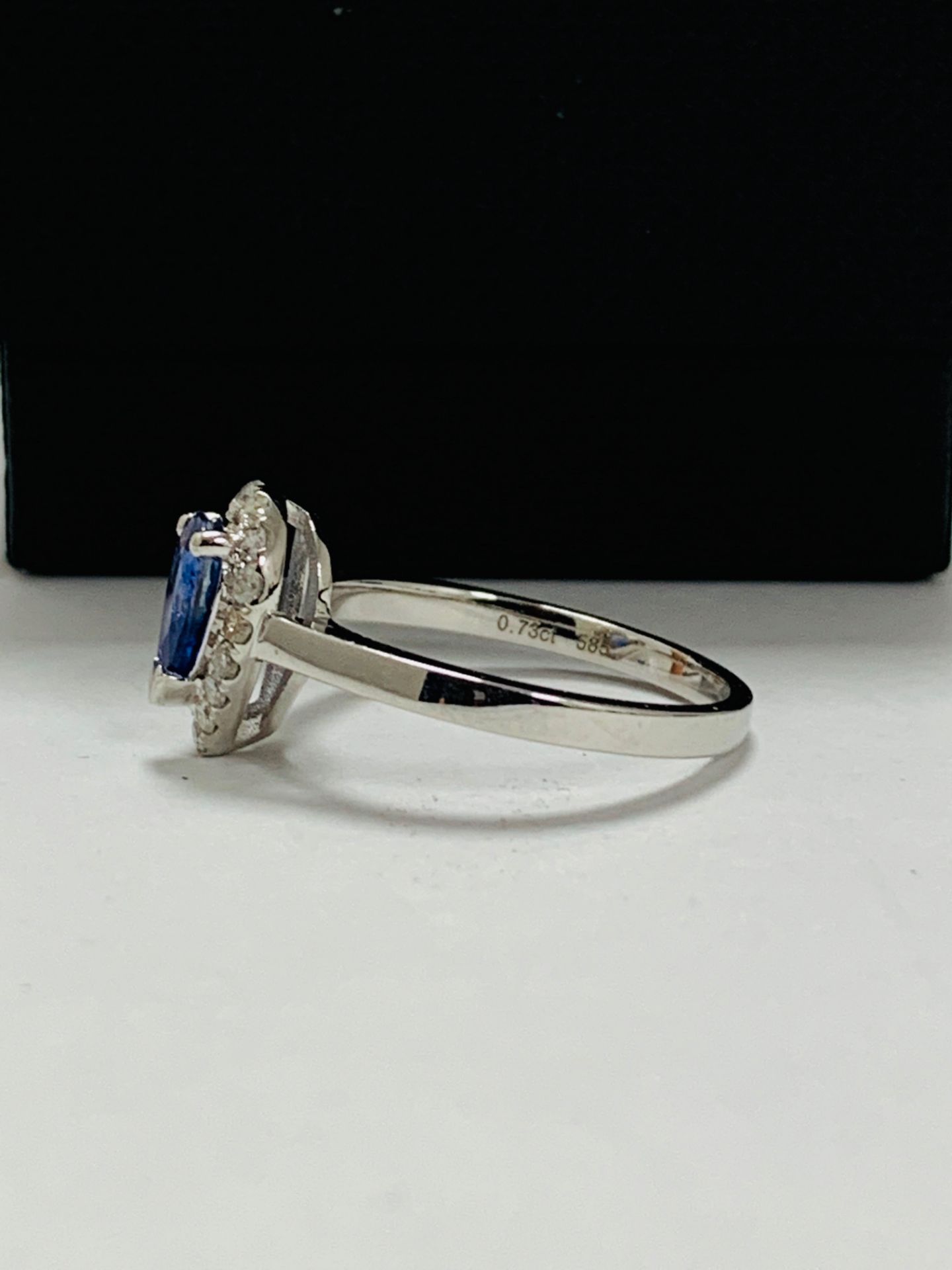 14ct white gold sapphire and diamond ring - Image 3 of 12