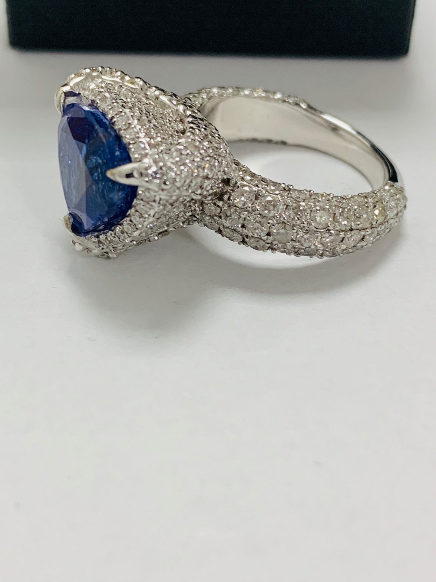 platinum tanzanite ring - Image 4 of 13