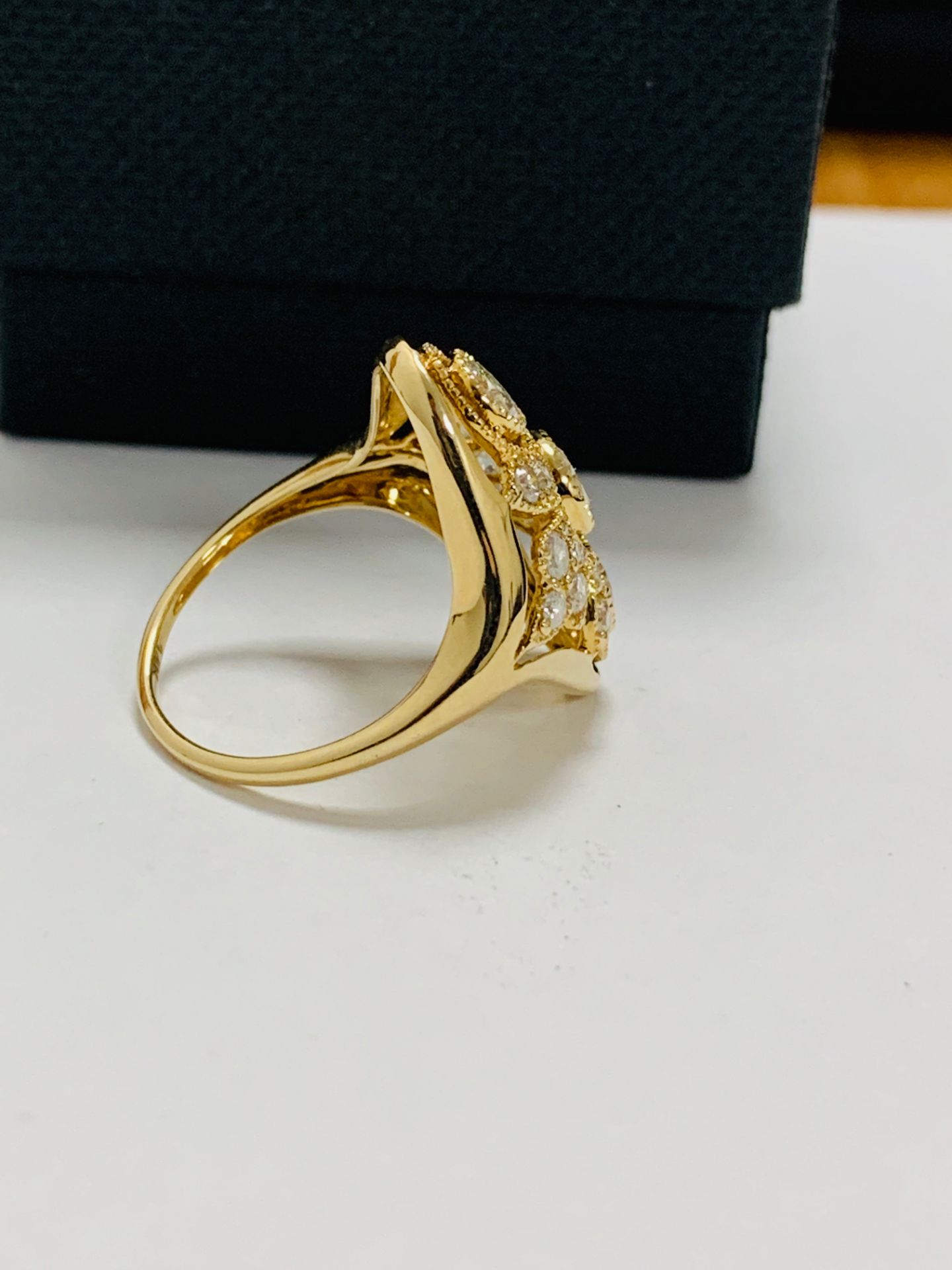 14ct yellow gold diamond ring. - Image 6 of 11