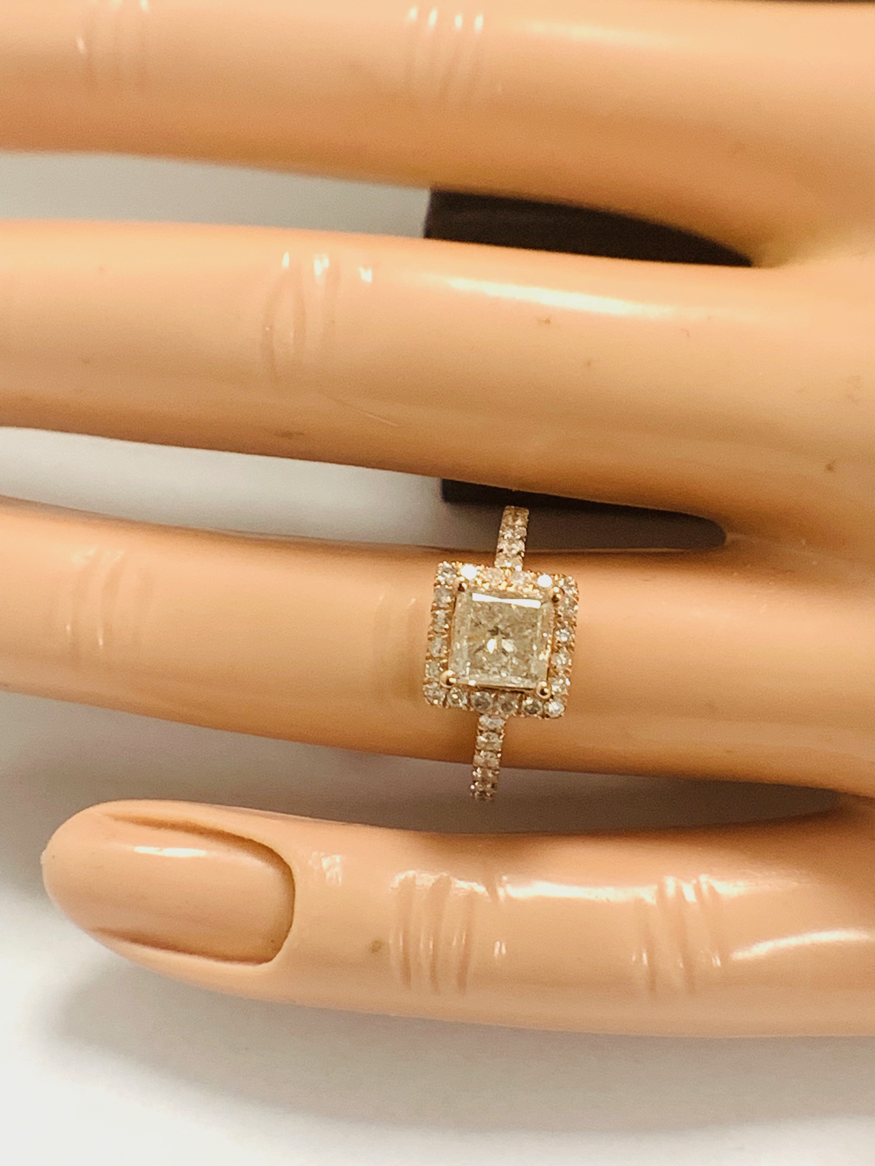 14ct Rose Gold Diamond ring featuring centre, princess cut Diamond (1.30ct) - Image 11 of 13