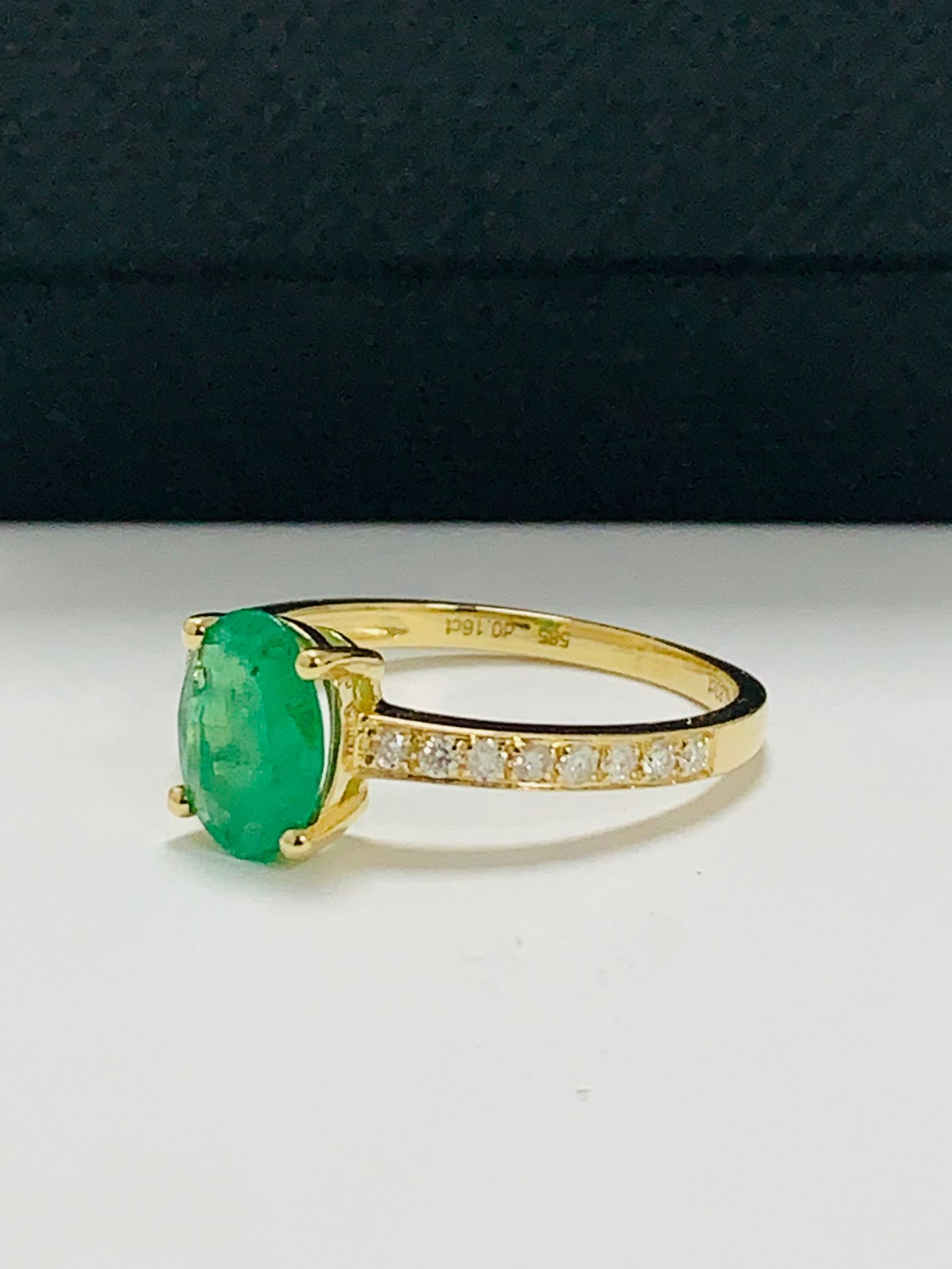 14ct yellow gold emerald and diamond ring - Image 4 of 11