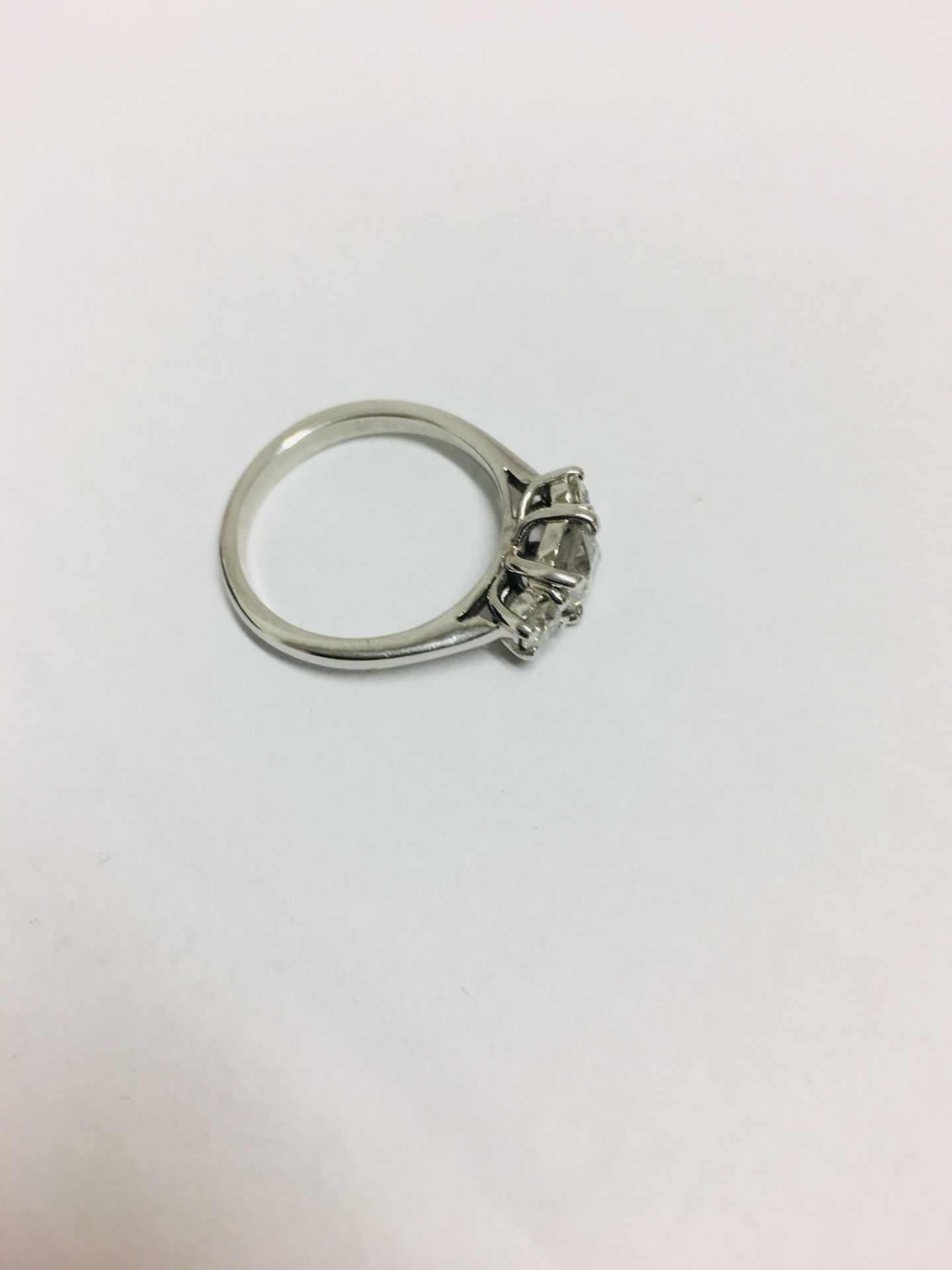 18ct white gold rilogy ring - Image 4 of 5