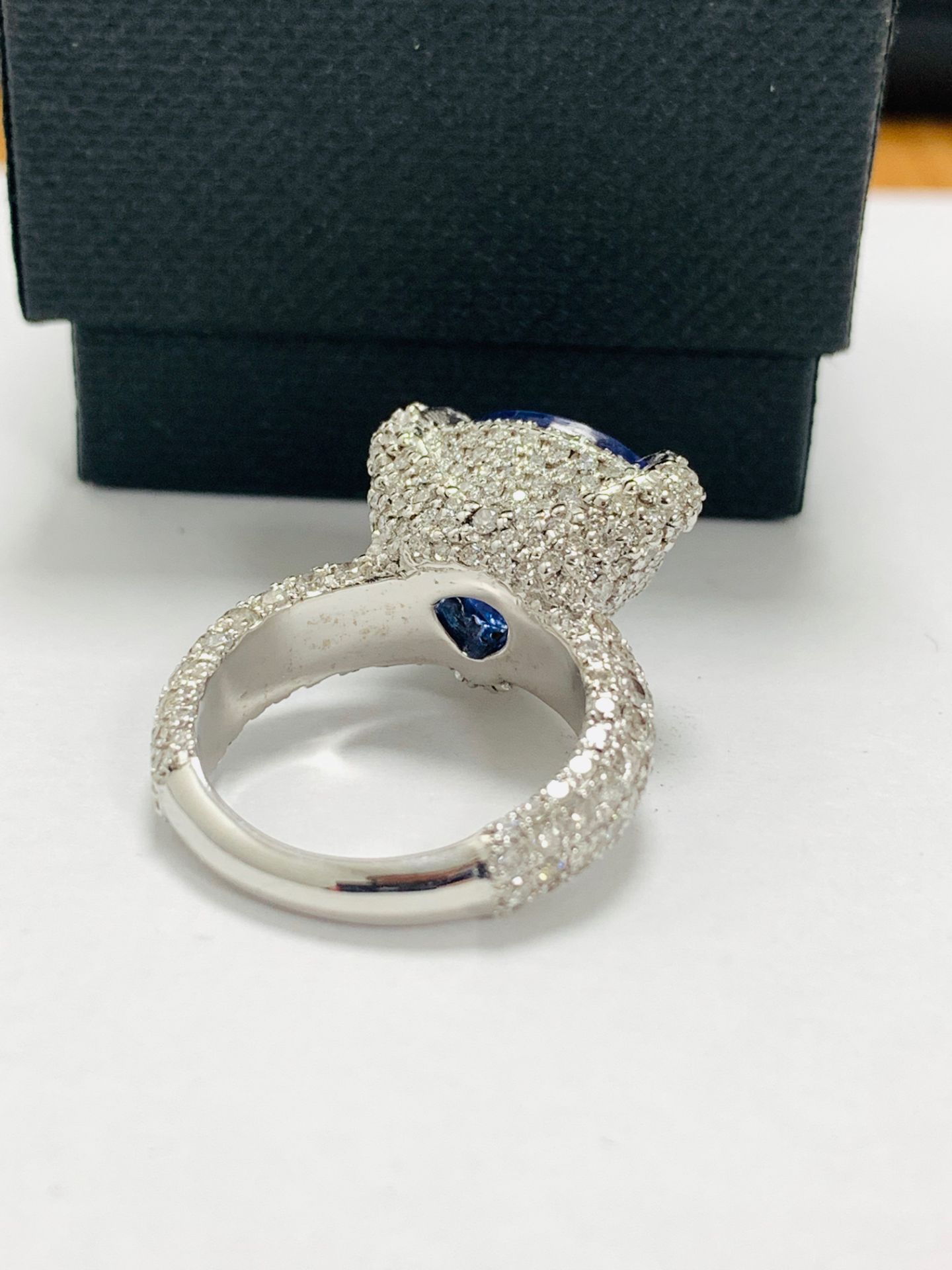 platinum tanzanite ring - Image 7 of 13