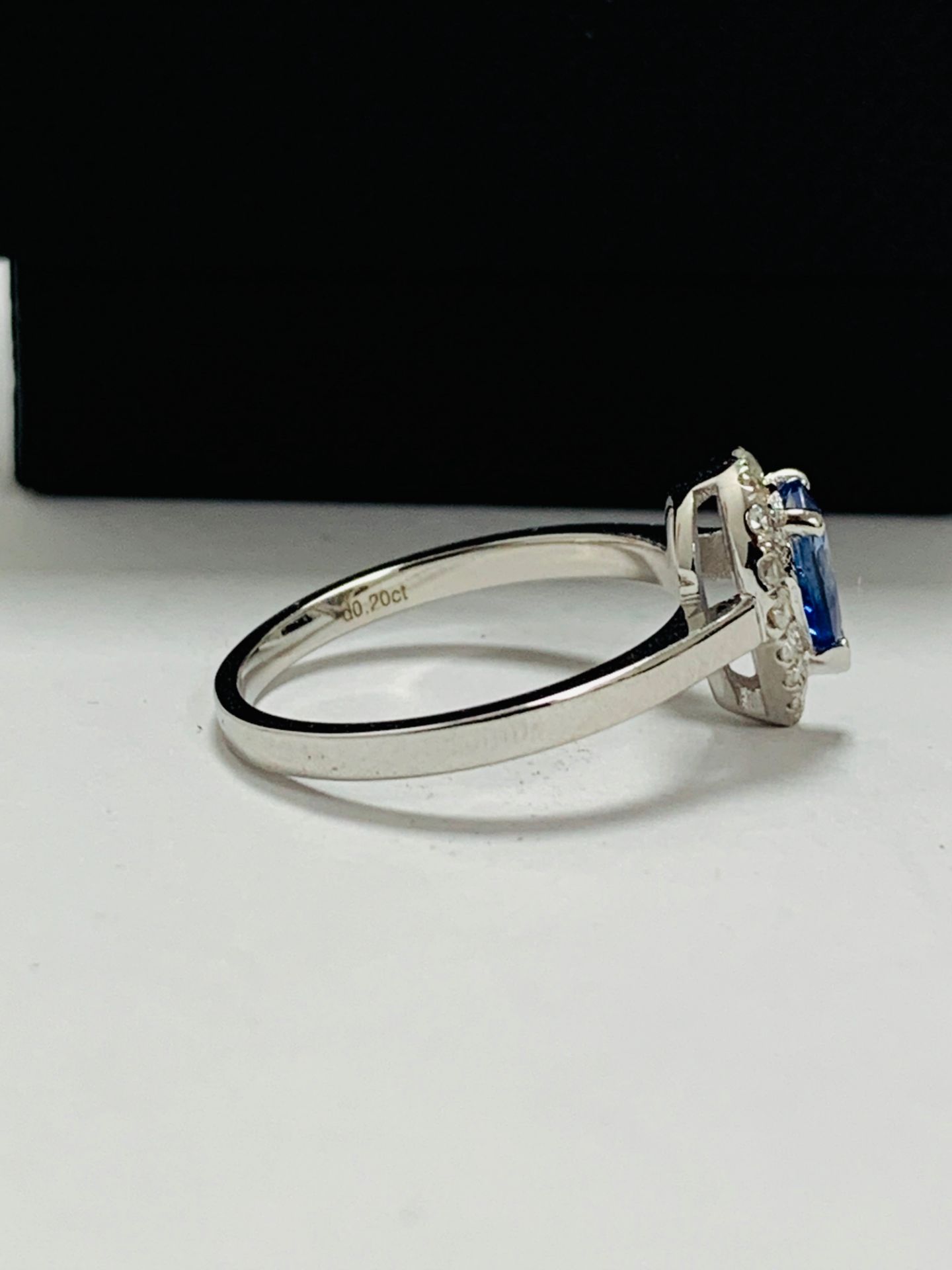 14ct white gold sapphire and diamond ring - Image 7 of 12