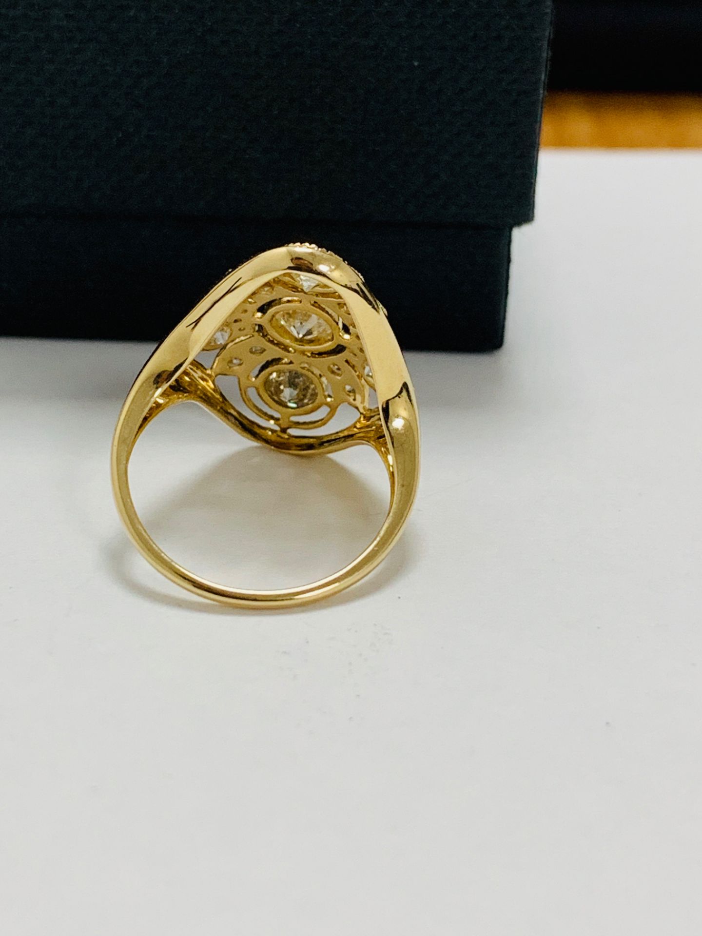 14ct yellow gold diamond ring. - Image 5 of 11