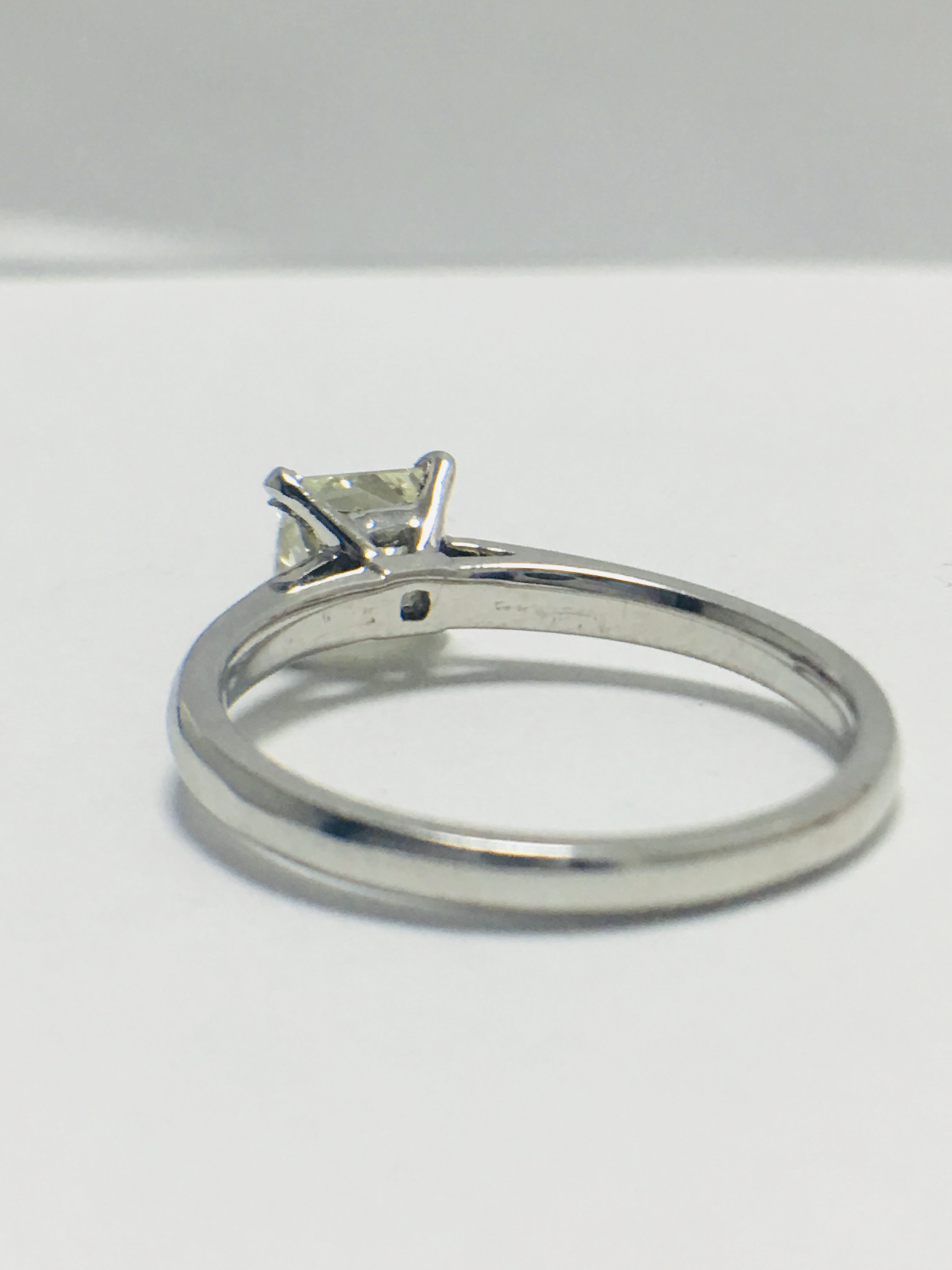 1ct Natural Princes Cut diamond platinum ring - Image 3 of 10