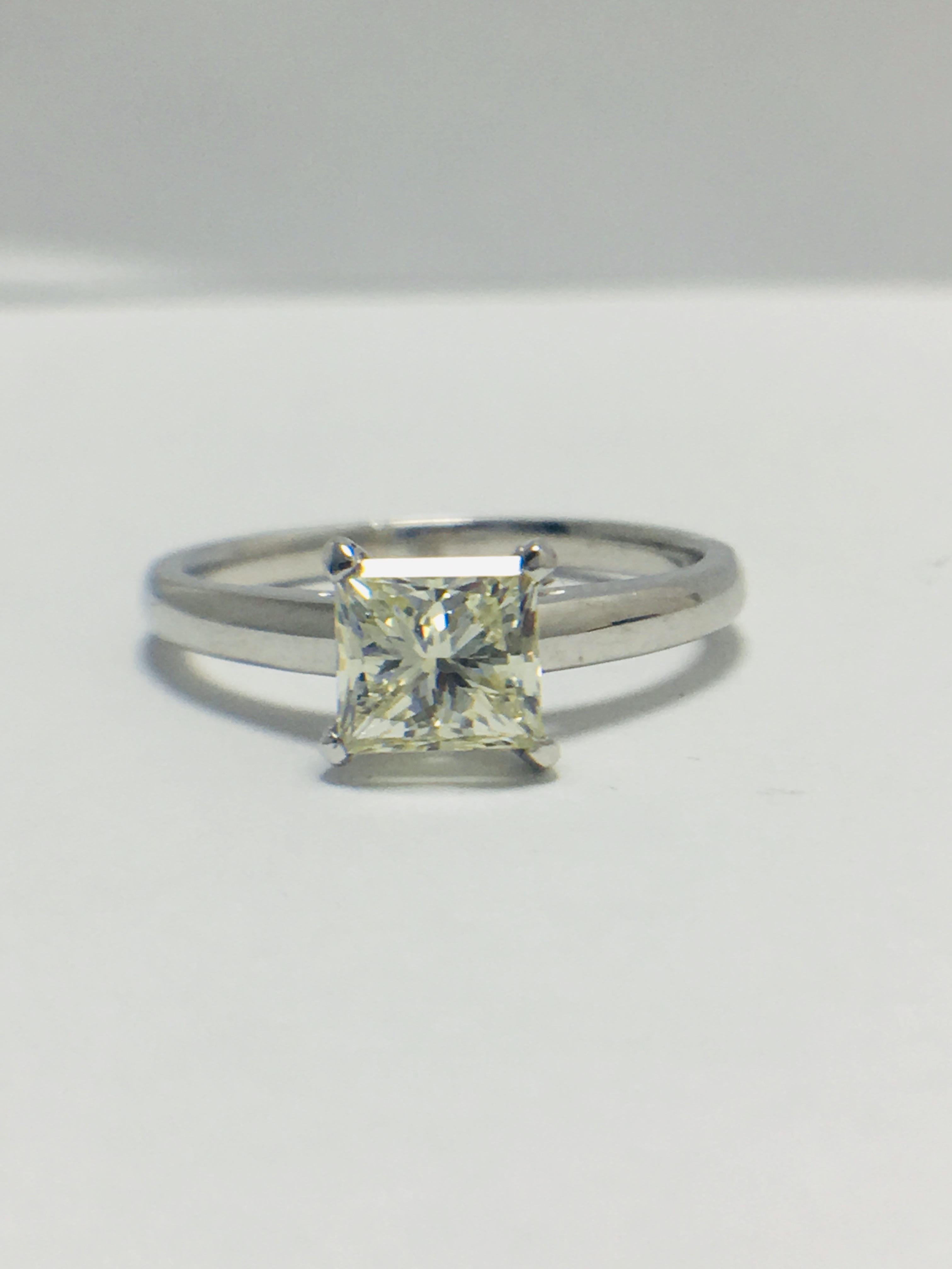 1ct Natural Princes Cut diamond platinum ring - Image 9 of 10