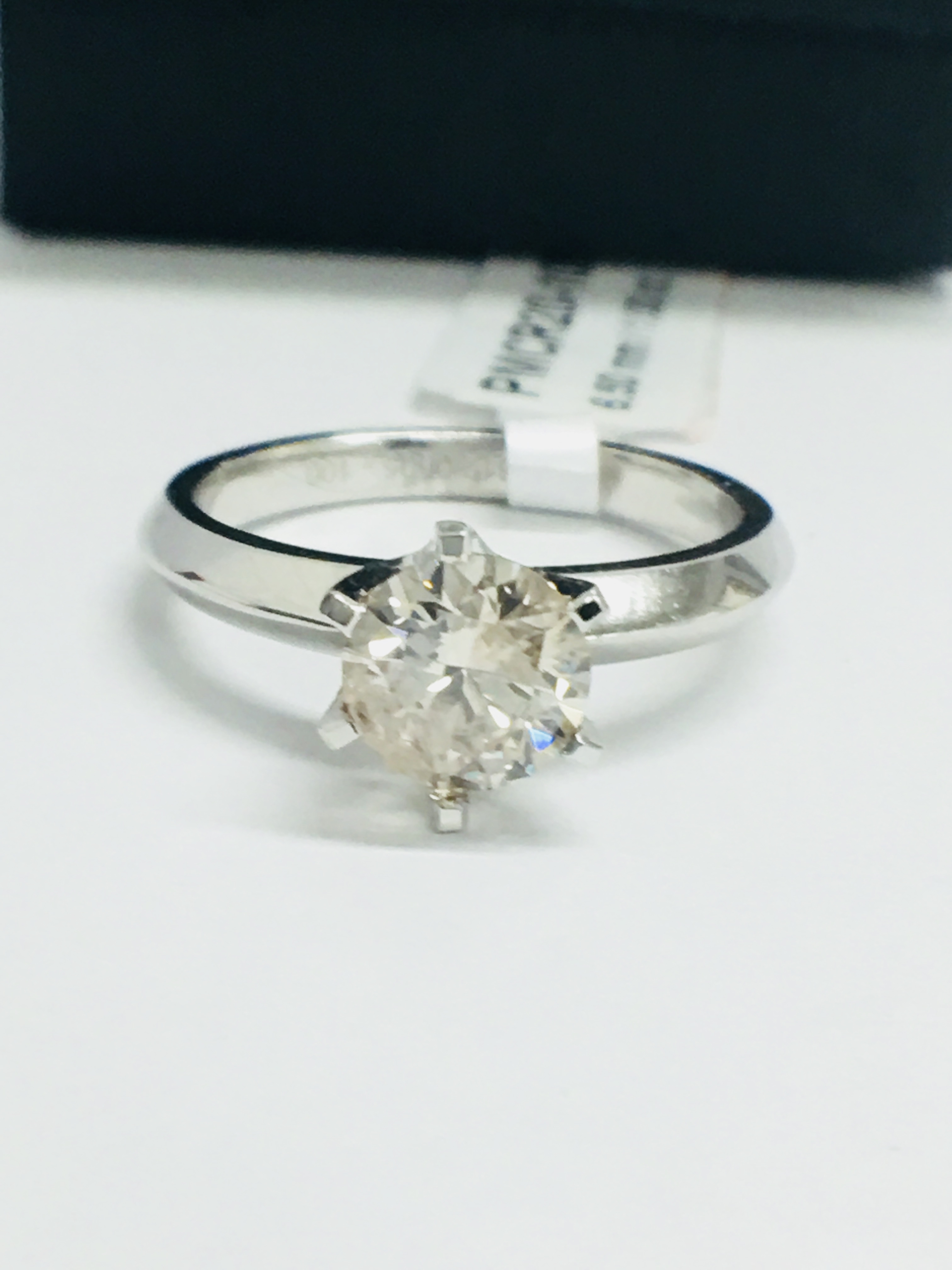 1.08Ct Natural Brilliant Cut Diamond Set In A Platinum Setting, - Image 3 of 6