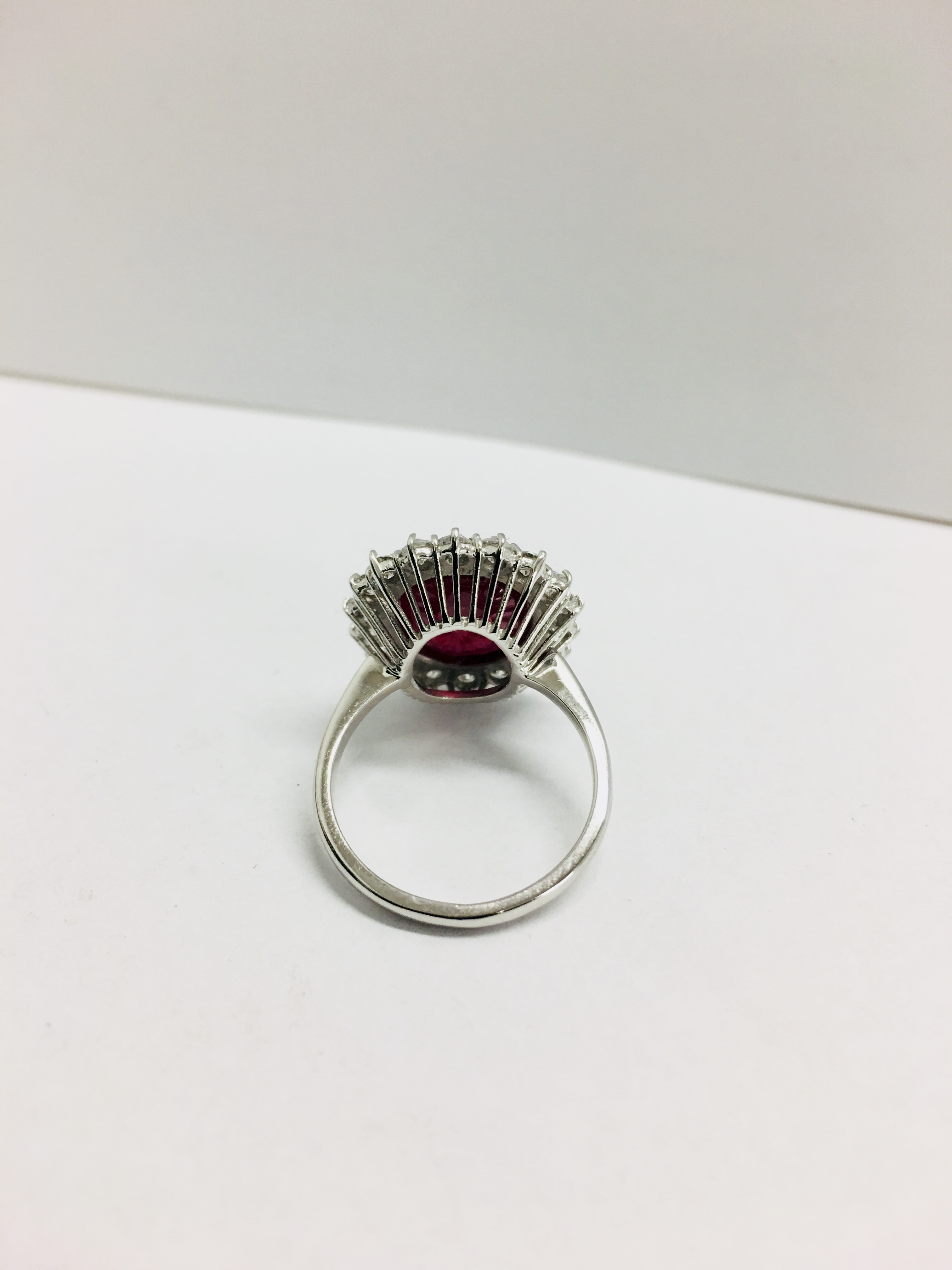 6Ct Ruby And Diamond Cluster Ring Set In Platinum. - Image 4 of 6