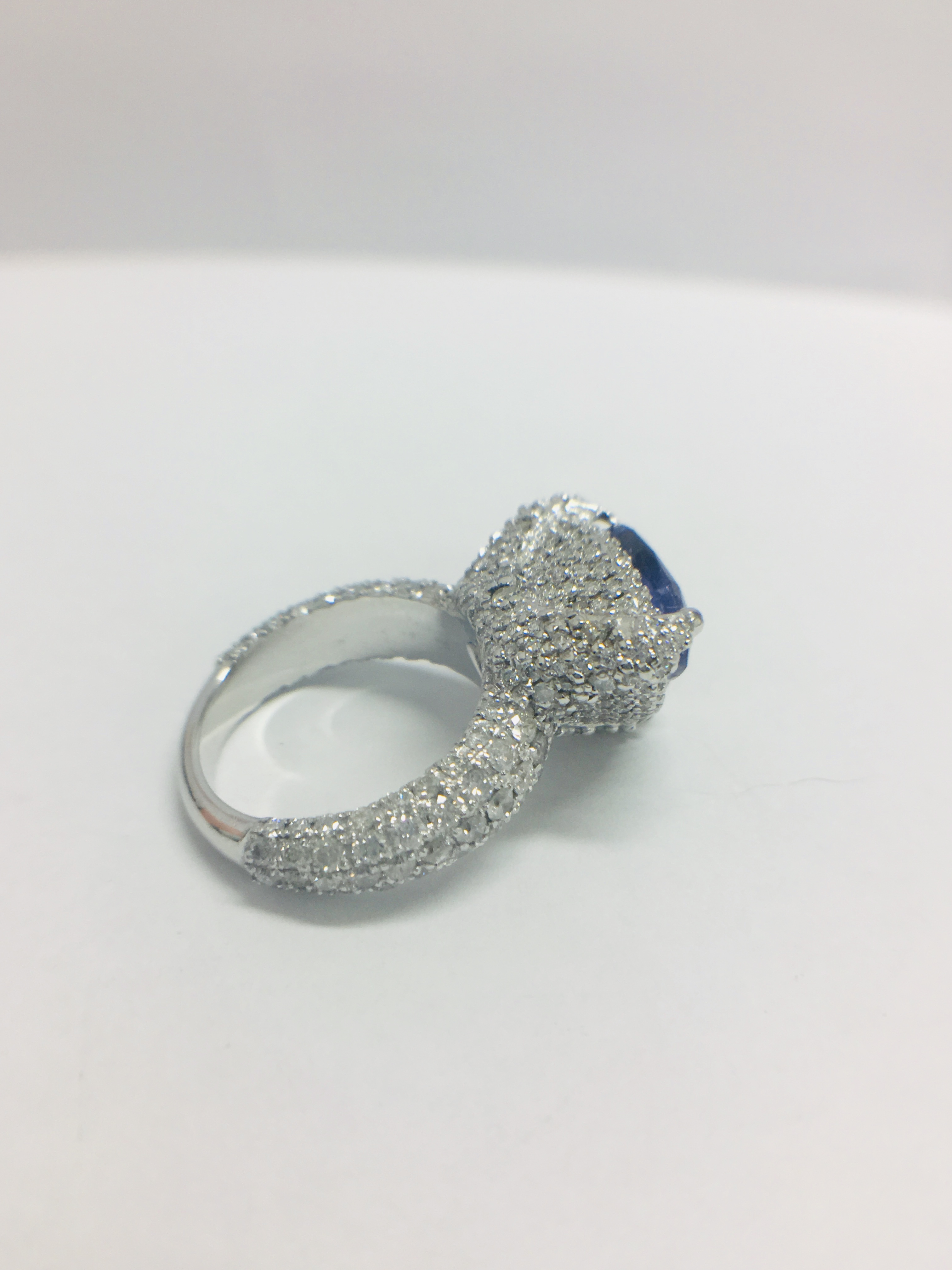 PLATINUM TANZANITE RING - Image 8 of 14