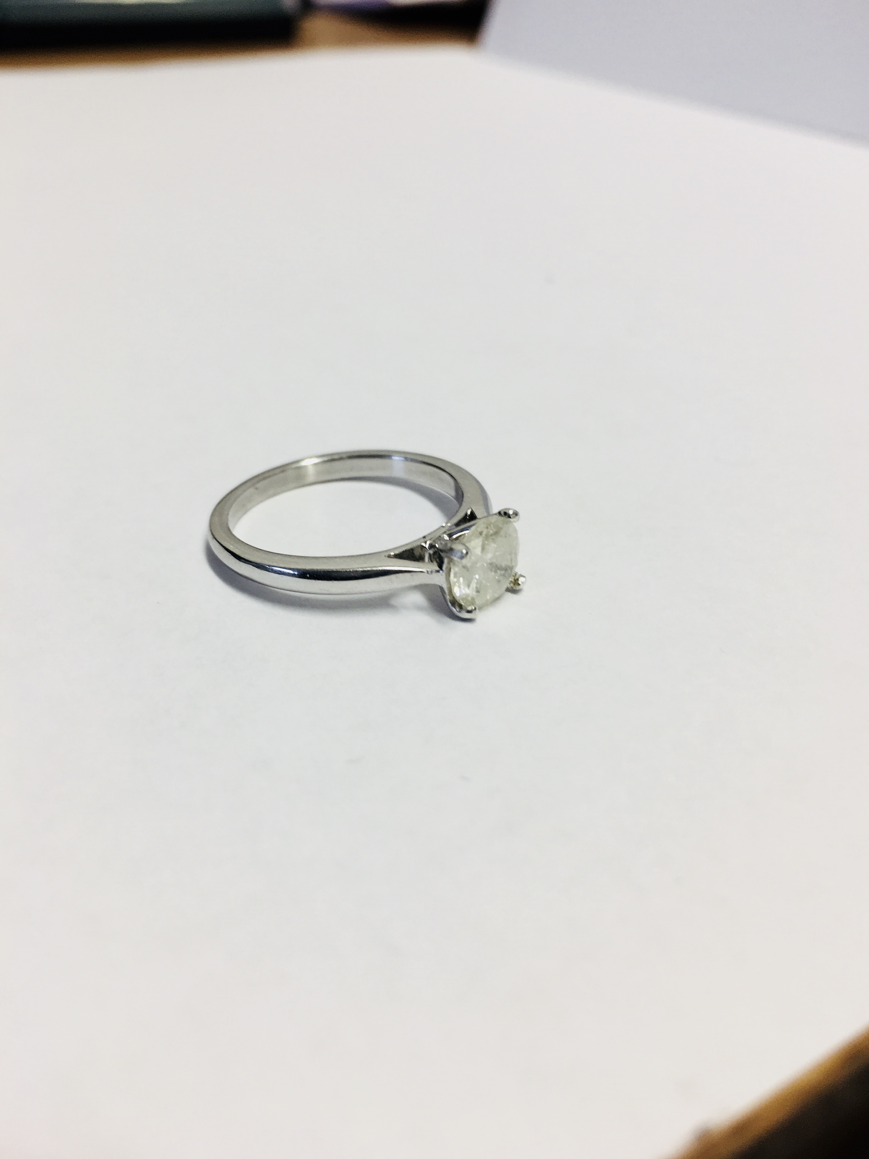 1Ct Brilliant Cut Diamond Solitaire Ring, - Image 4 of 5