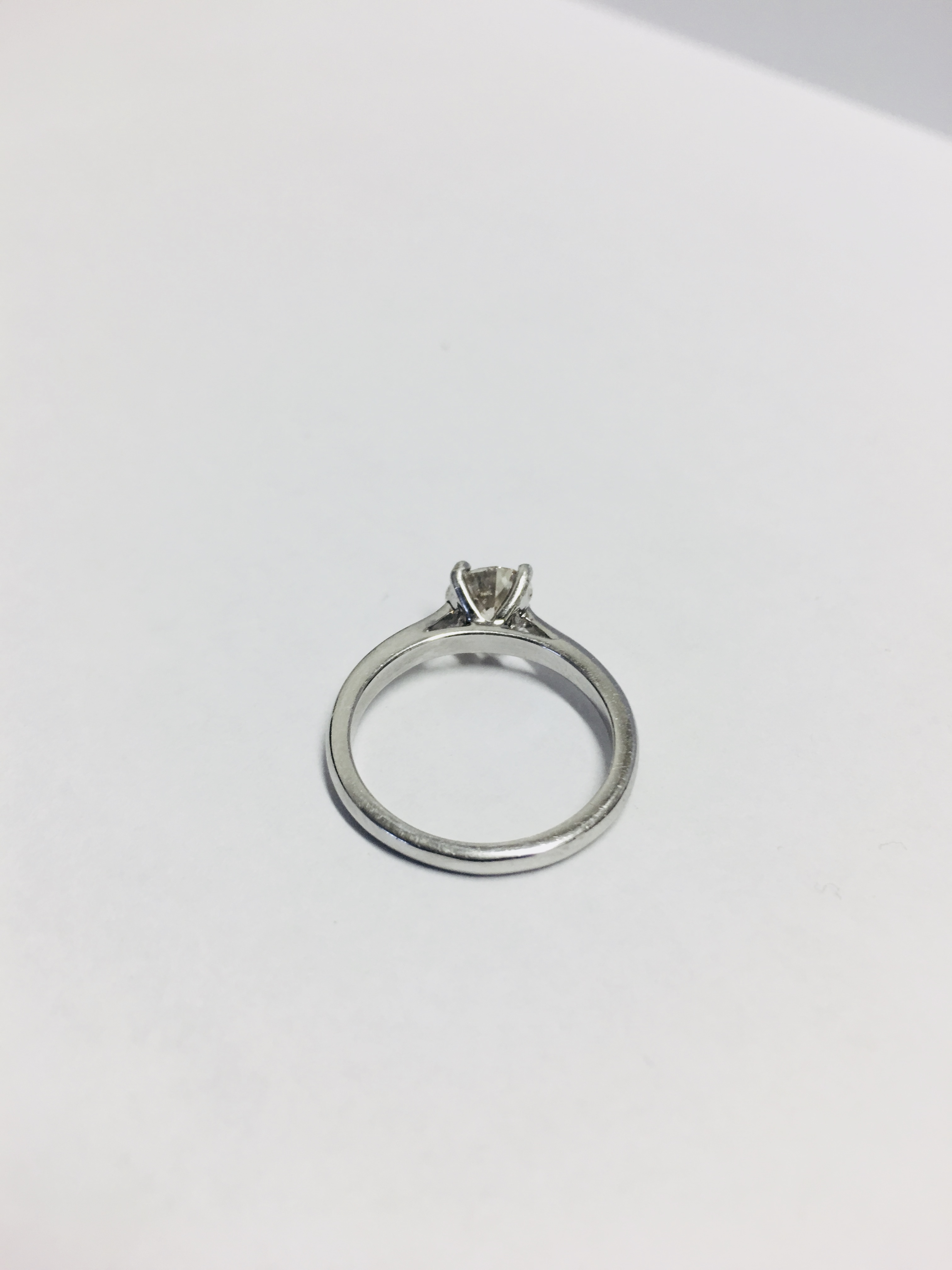 1Ct Brilliant Cut Diamond Solitaire Ring, - Image 3 of 5