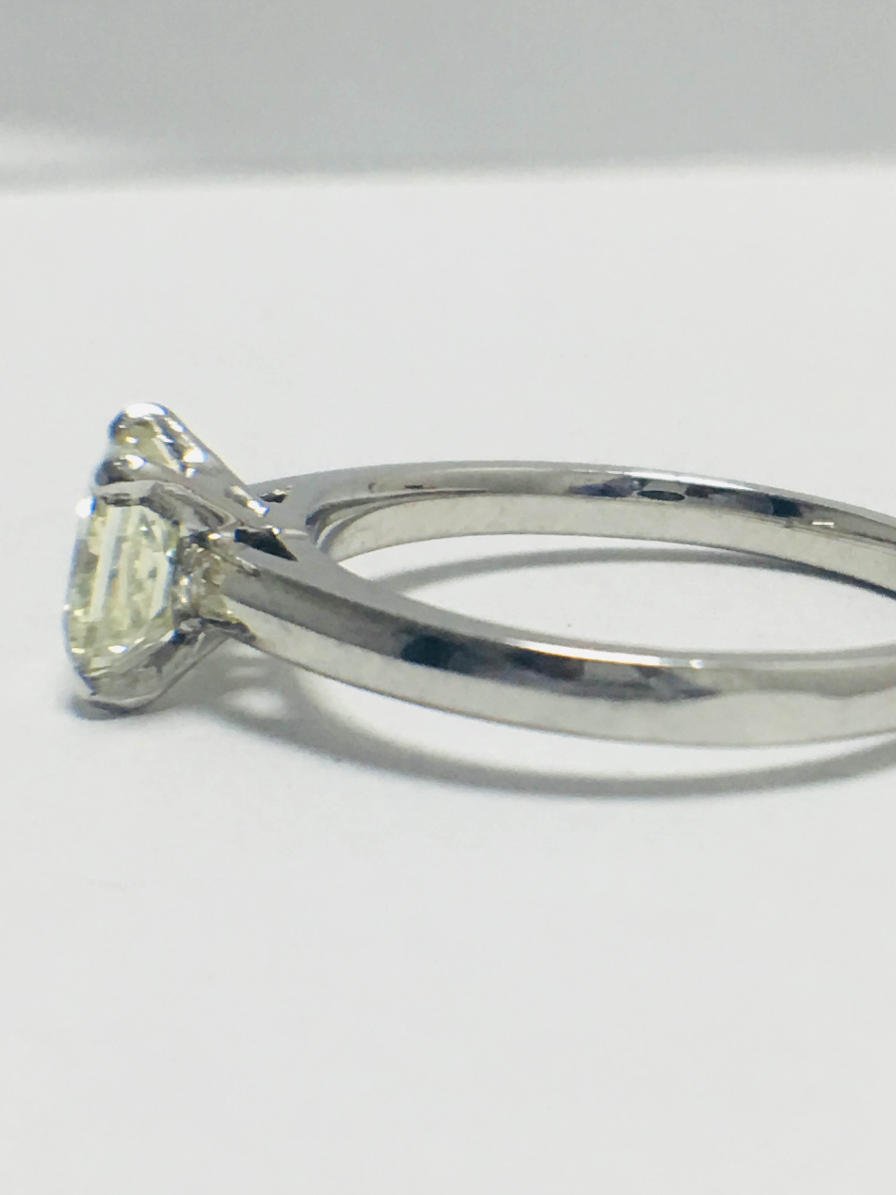 1ct Natural Princes Cut diamond platinum ring - Image 2 of 10