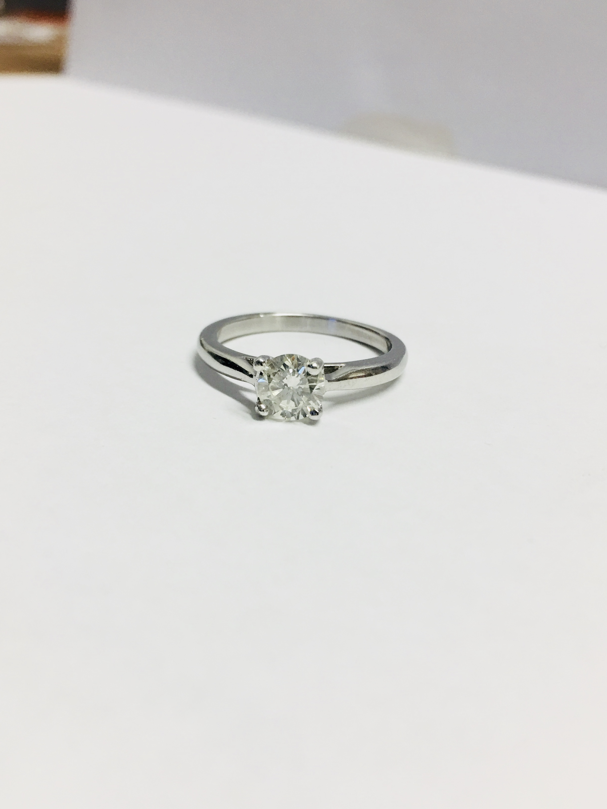 1ct Brilliant cut diamond ring set in platinum