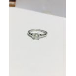 1ct Brilliant cut diamond ring set in platinum