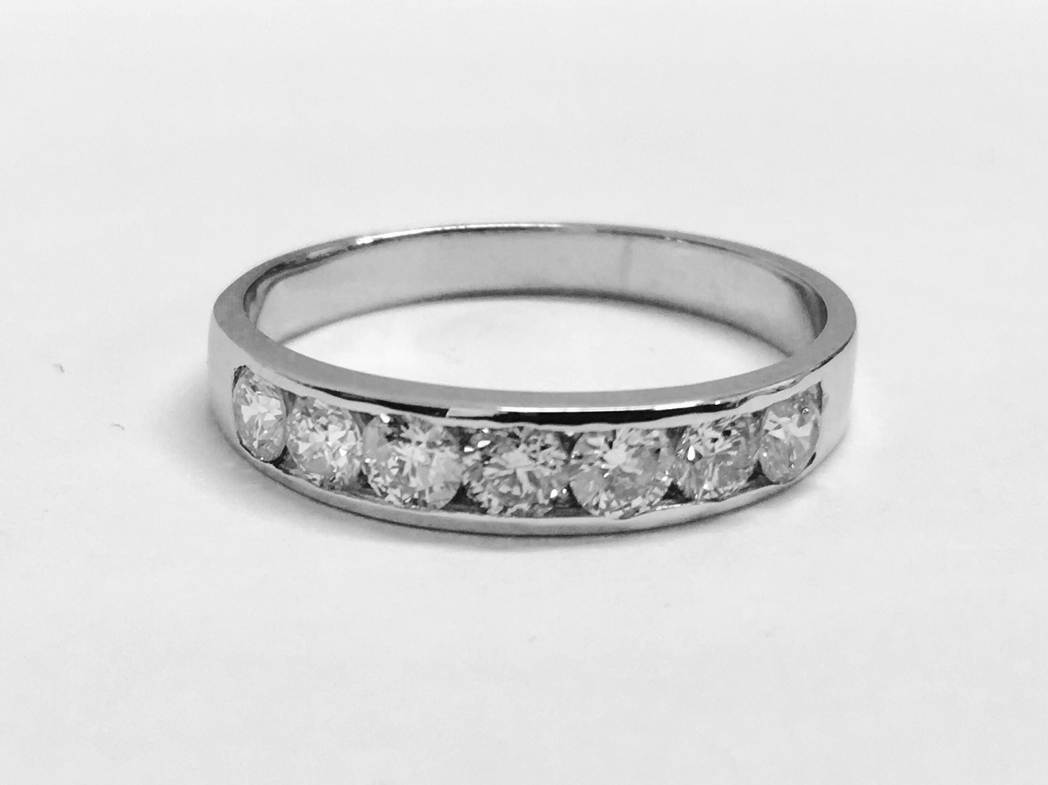 0.70Ct Diamond Band Ring Set With 7 Brilliant Cut Diamonds In A Channel Setting. - Image 2 of 7