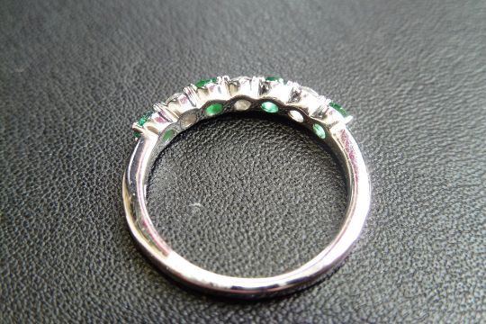 Emerald And Diamond Seven Stone Band Ring. - Image 2 of 3