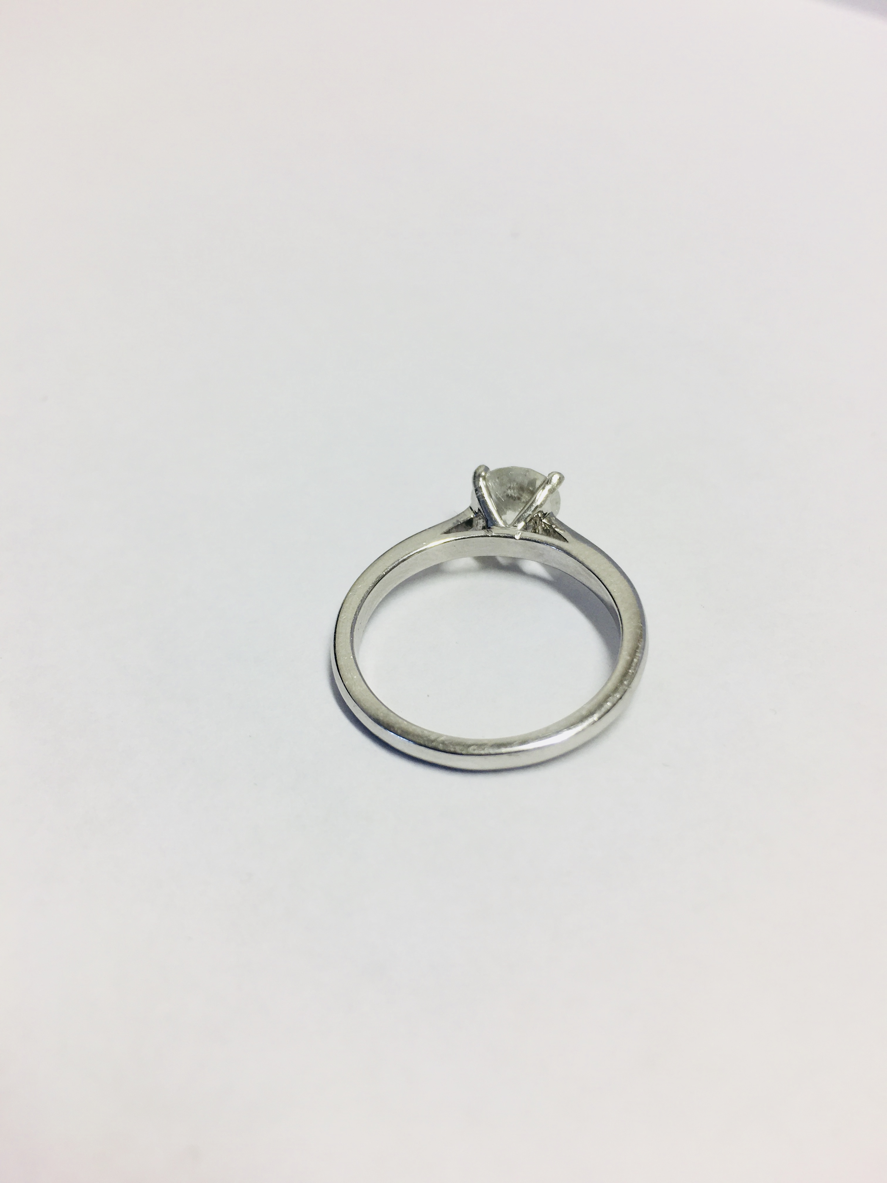 1Ct Brilliant Cut Diamond Solitaire Ring, - Image 3 of 5