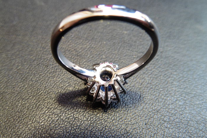 1Ct Sapphire And Diamond Cluster Ring In Platinum. - Image 2 of 2
