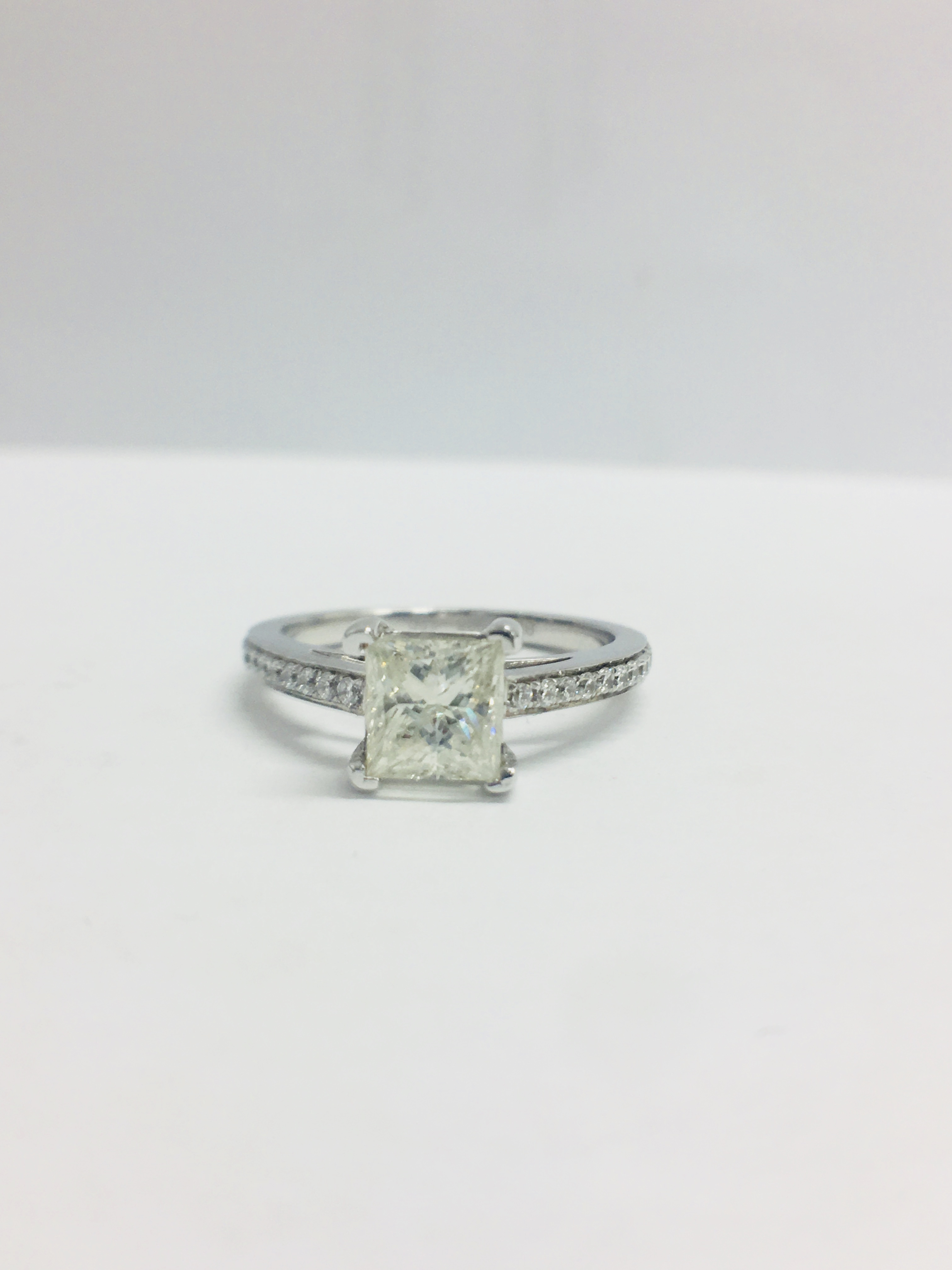 Platinum Diamond Solitaire Princess Ring 1Ct, - Image 8 of 9