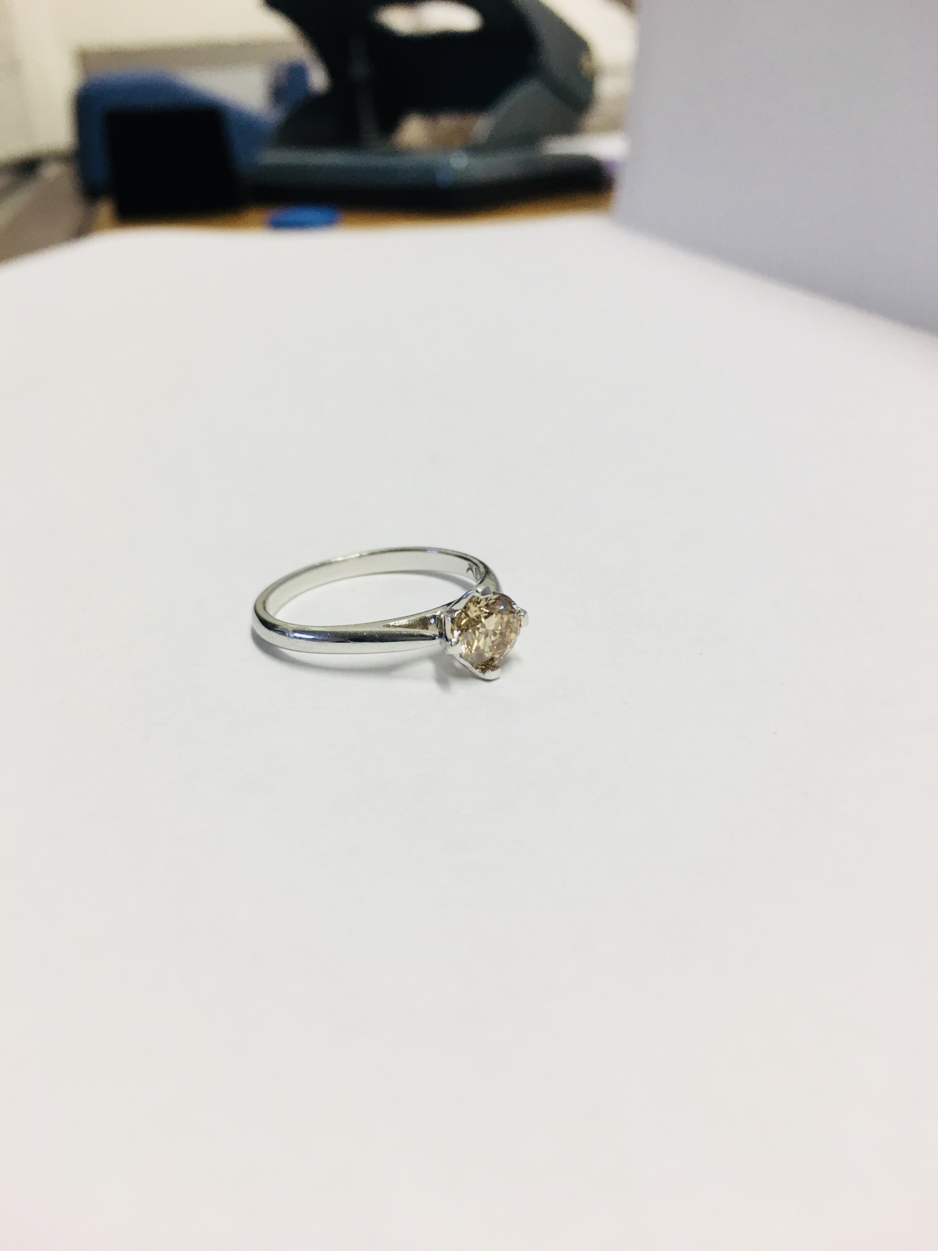 1Ct Brilliant Cut Diamond Solitaire Ring, - Image 3 of 4