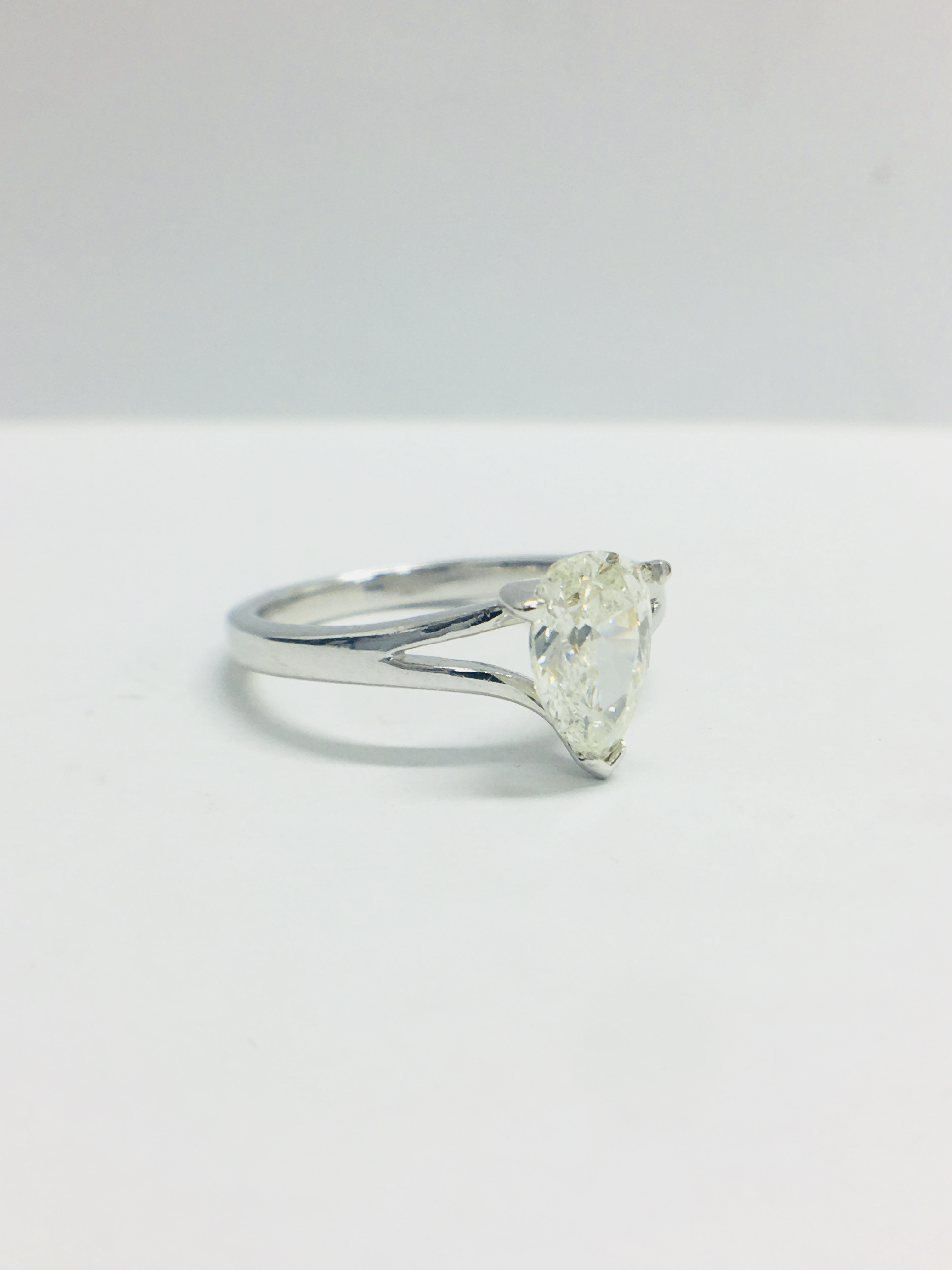 Platinum Diamond Solitaire Ring With A. - Image 2 of 2